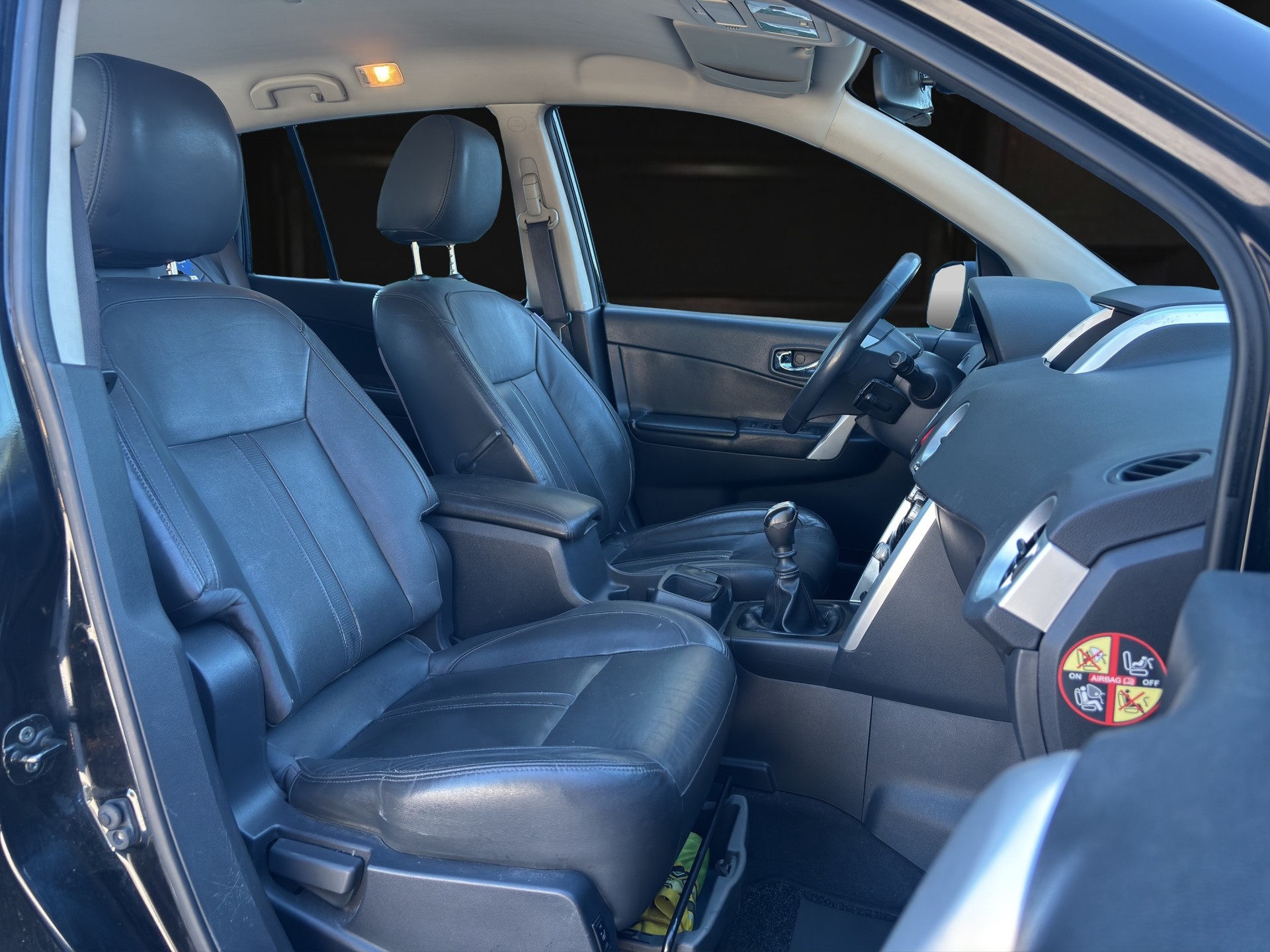 RENAULT Koleos 2.5 Dynamique 4x4-image-9