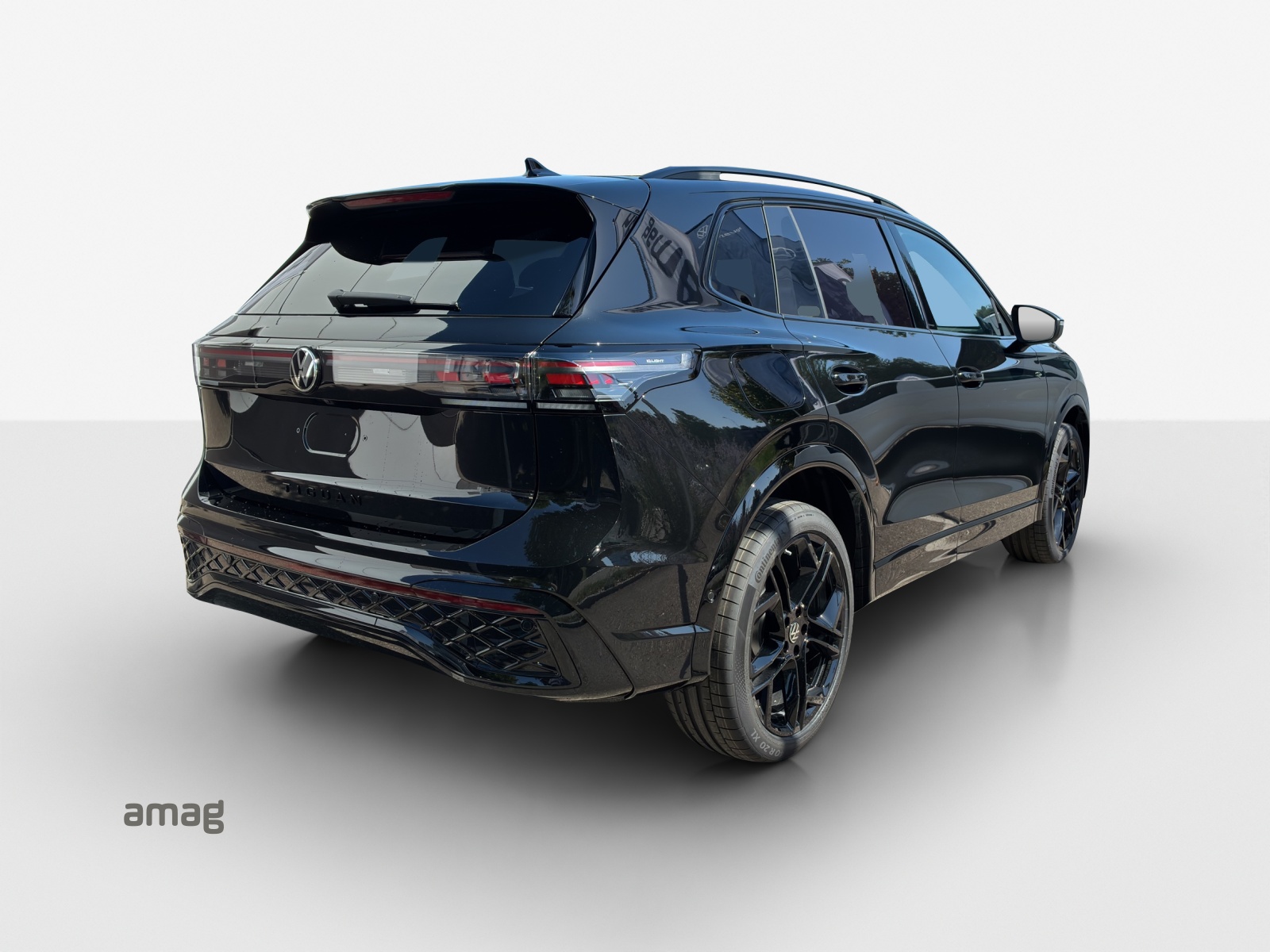 VW Tiguan 2.0 TSI DSG R-Line Plus 4Motion-image-4