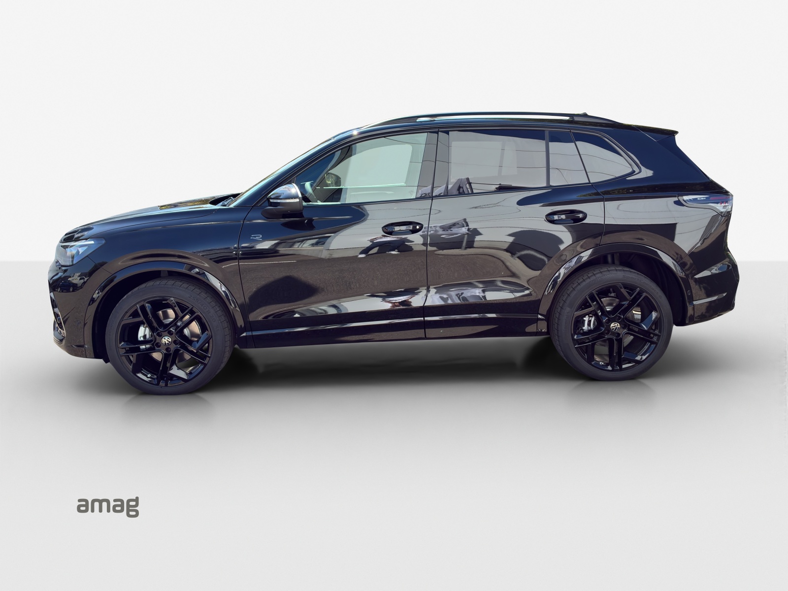 VW Tiguan 2.0 TSI DSG R-Line Plus 4Motion-image-1