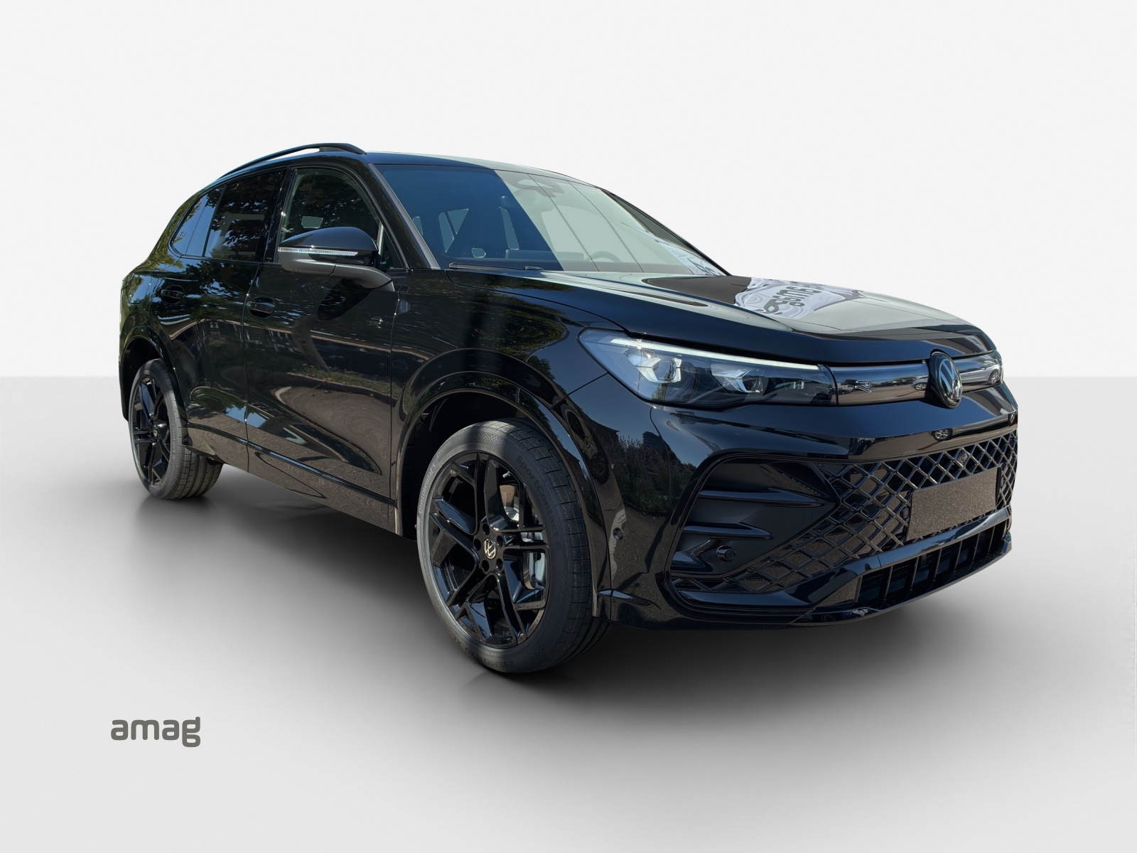 VW Tiguan 2.0 TSI DSG R-Line Plus 4Motion-image-5
