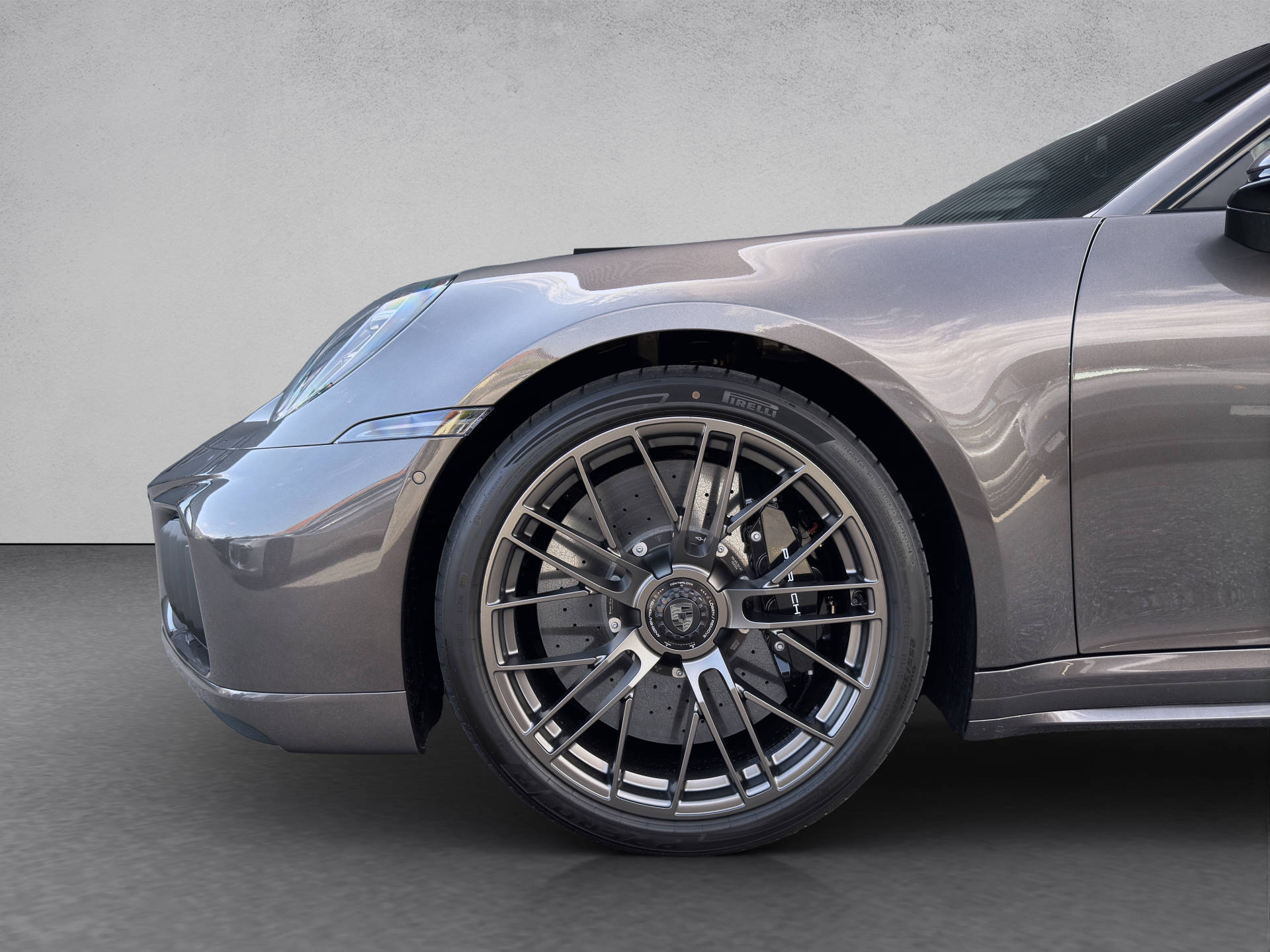 PORSCHE 911 Turbo S-image-13