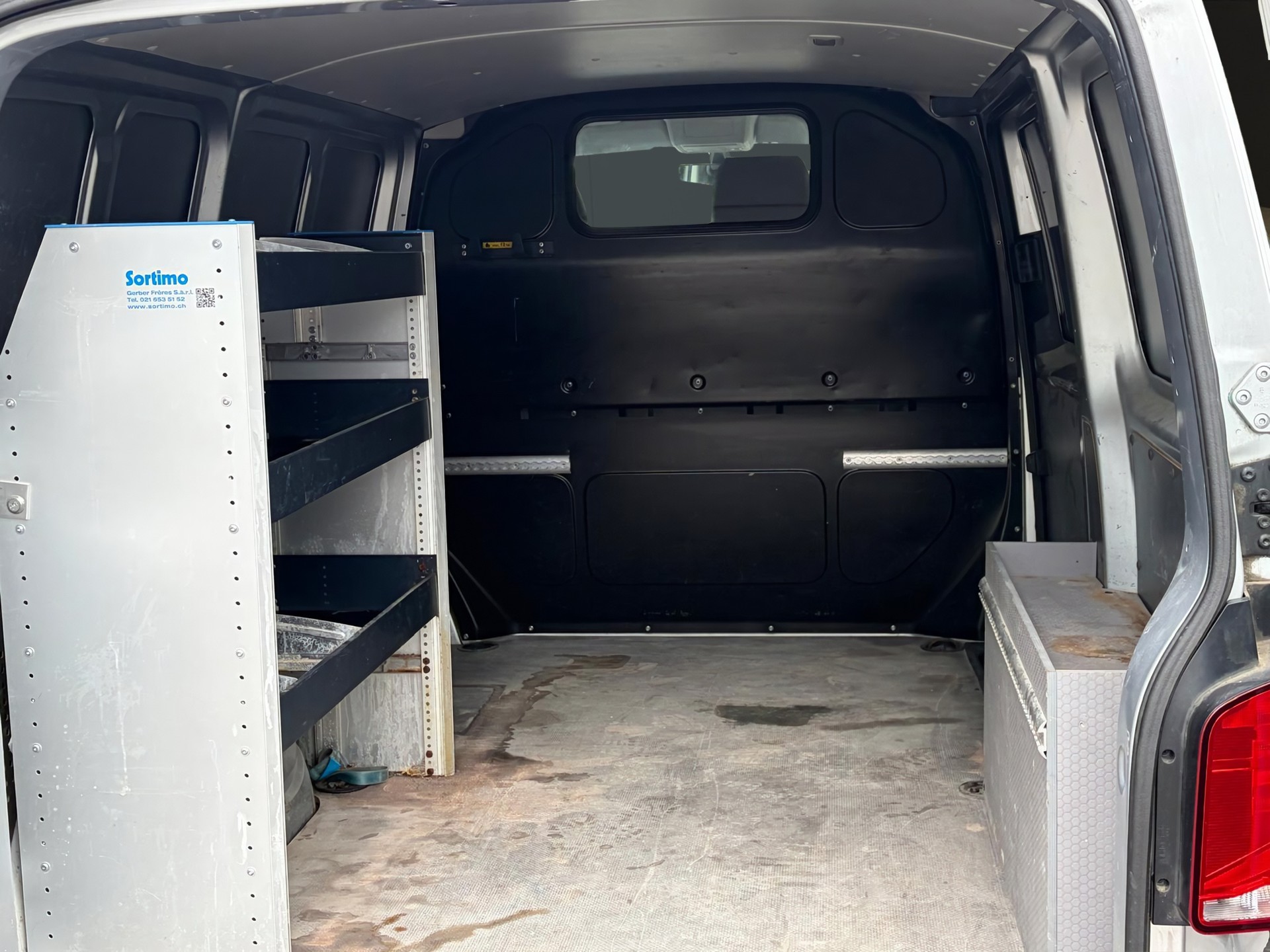 VW T6.1 2.0 TDI-image-15