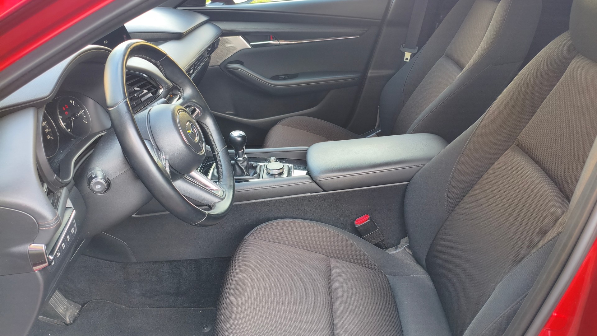 MAZDA 3 Hatchback SKYACTIV-G M Hybrid 122 Revolution-image-6