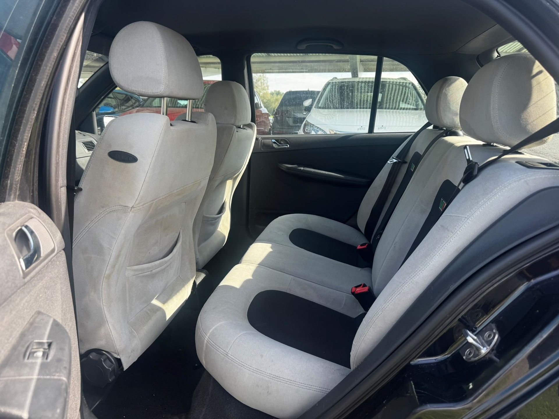 SKODA Fabia 1.9 TDI RS-image-8