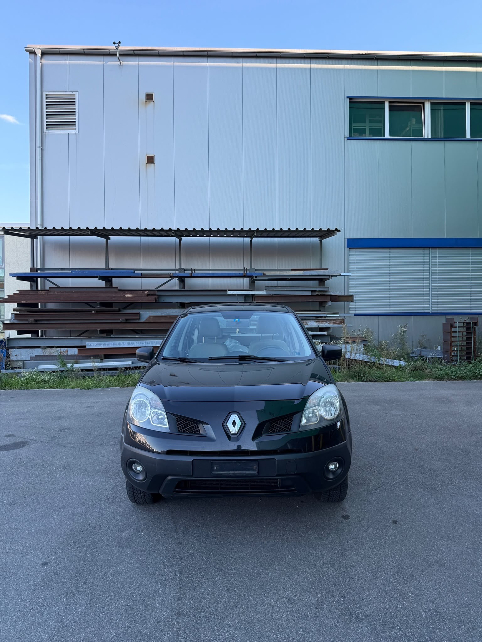 RENAULT Koleos 2.5 Expression 4x2-image-1