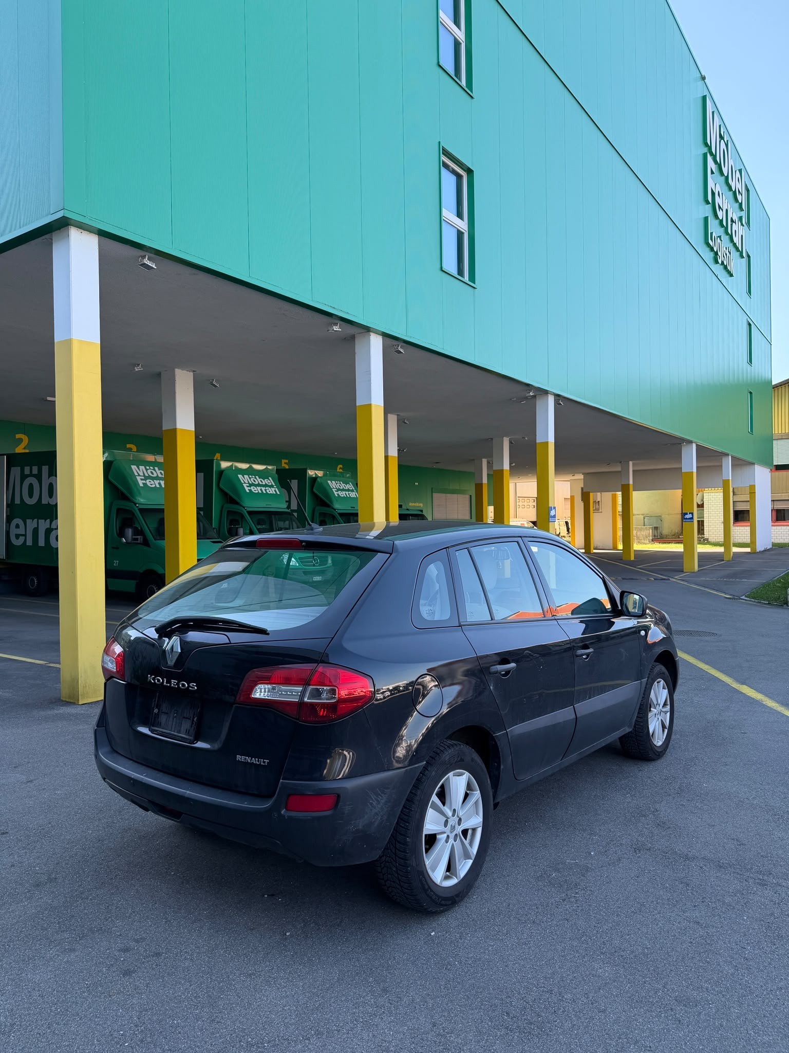 RENAULT Koleos 2.5 Expression 4x2-image-6