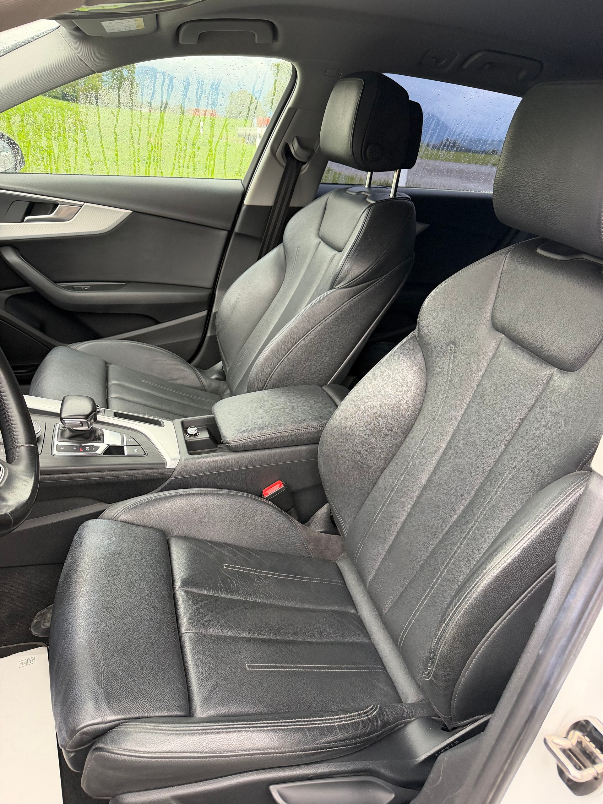 AUDI A4 Avant 2.0 TDI Sport quattro S-tronic-image-9