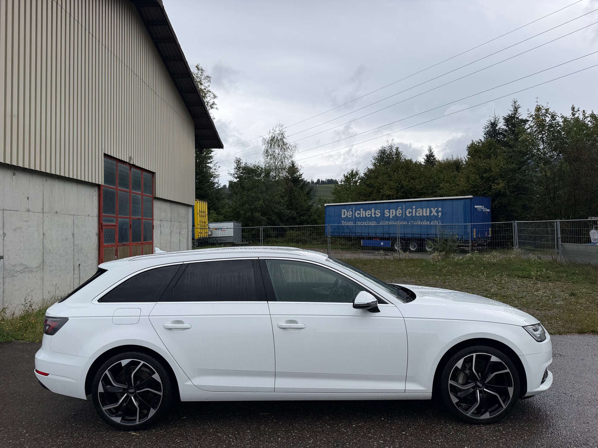 AUDI A4 Avant 2.0 TDI Sport quattro S-tronic-image-4
