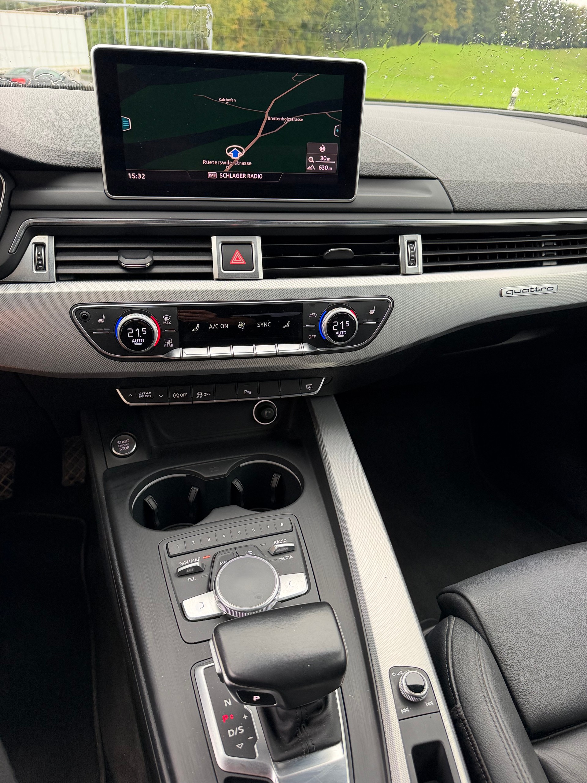 AUDI A4 Avant 2.0 TDI Sport quattro S-tronic-image-12