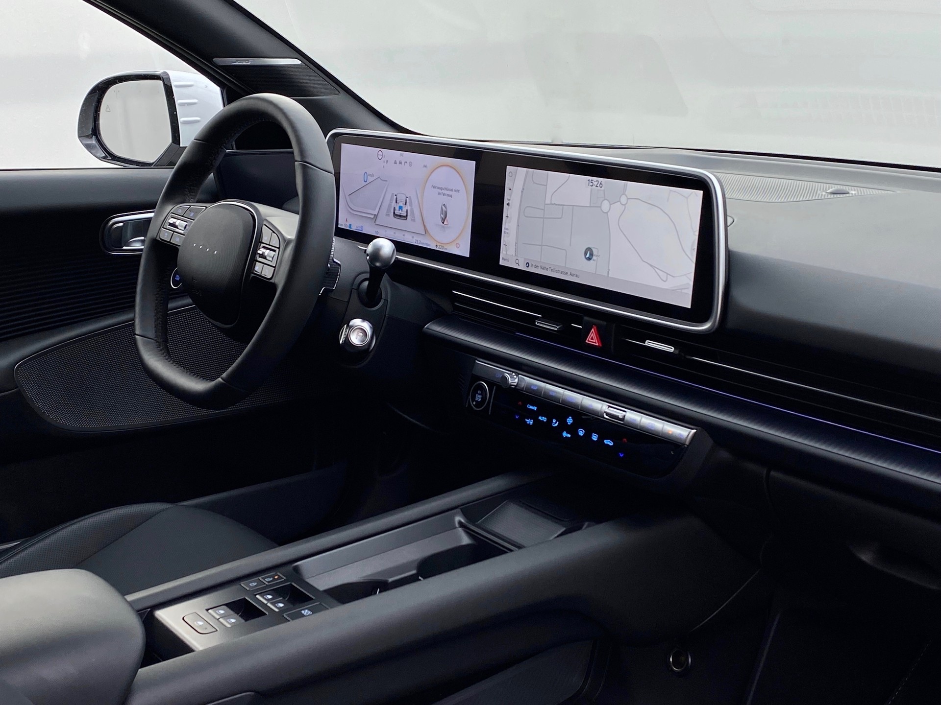 HYUNDAI Ioniq 6 *77kWh*Swiss*Launch Edition*4WD*-image-8