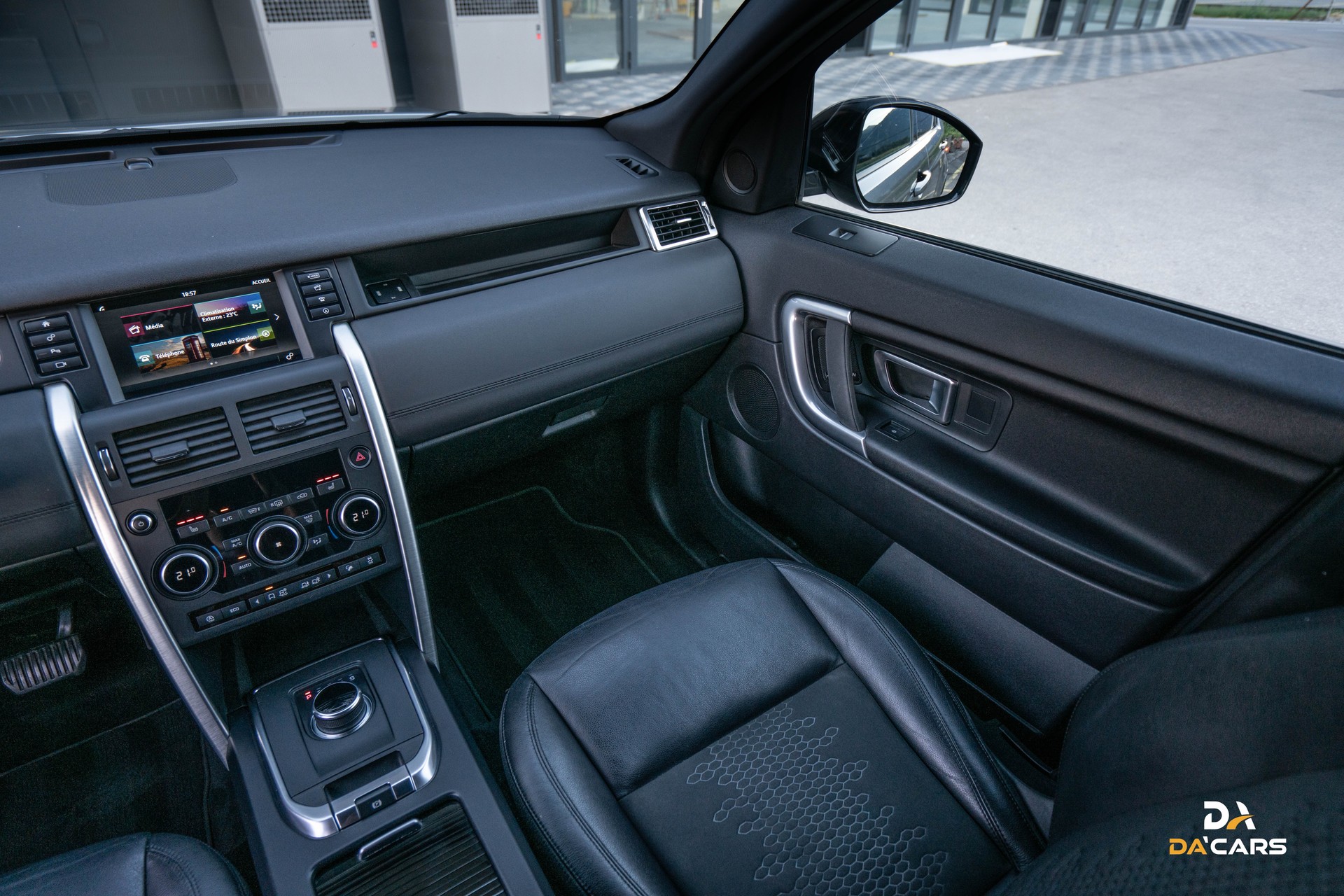 LAND ROVER Discovery Sport 2.0 Si4 HSE AT9-image-12