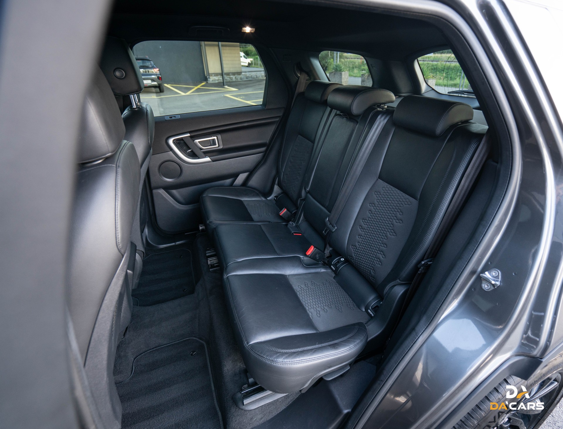 LAND ROVER Discovery Sport 2.0 Si4 HSE AT9-image-7