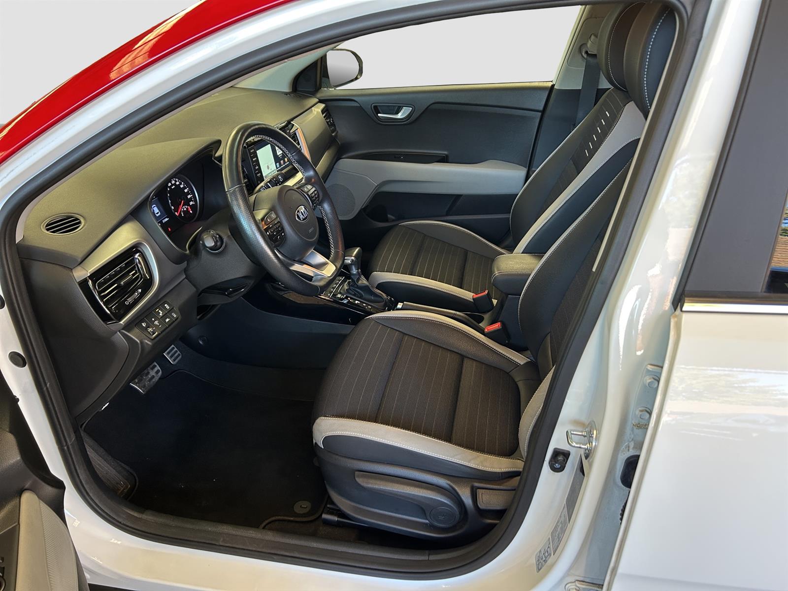 KIA Stonic 1.0 T-GDi-image-5