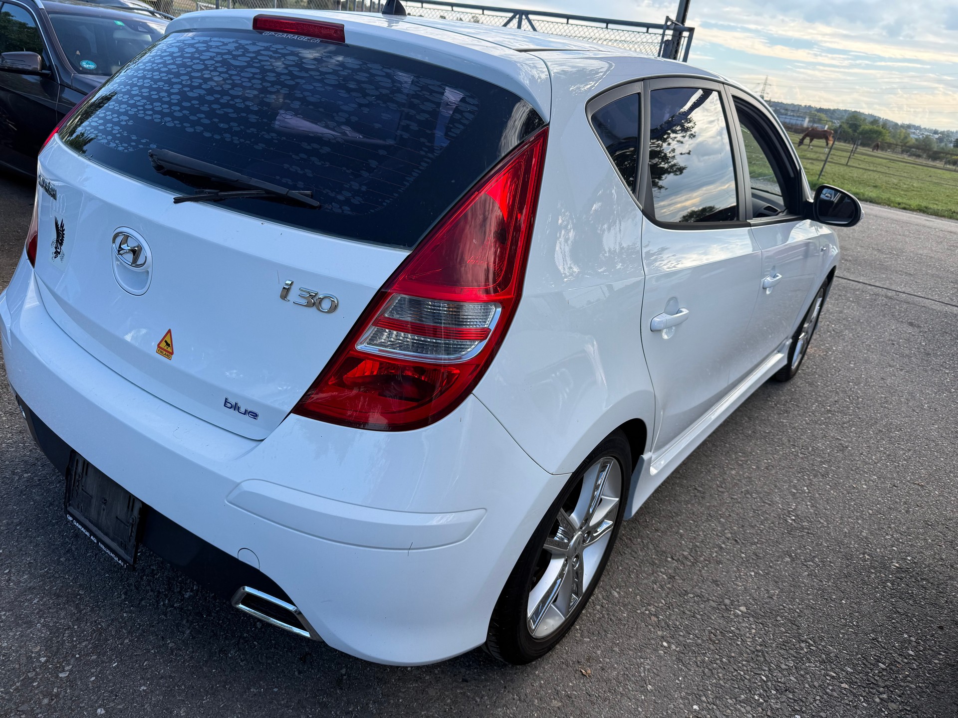 HYUNDAI i30 1.6 eco sport Edition-image-6