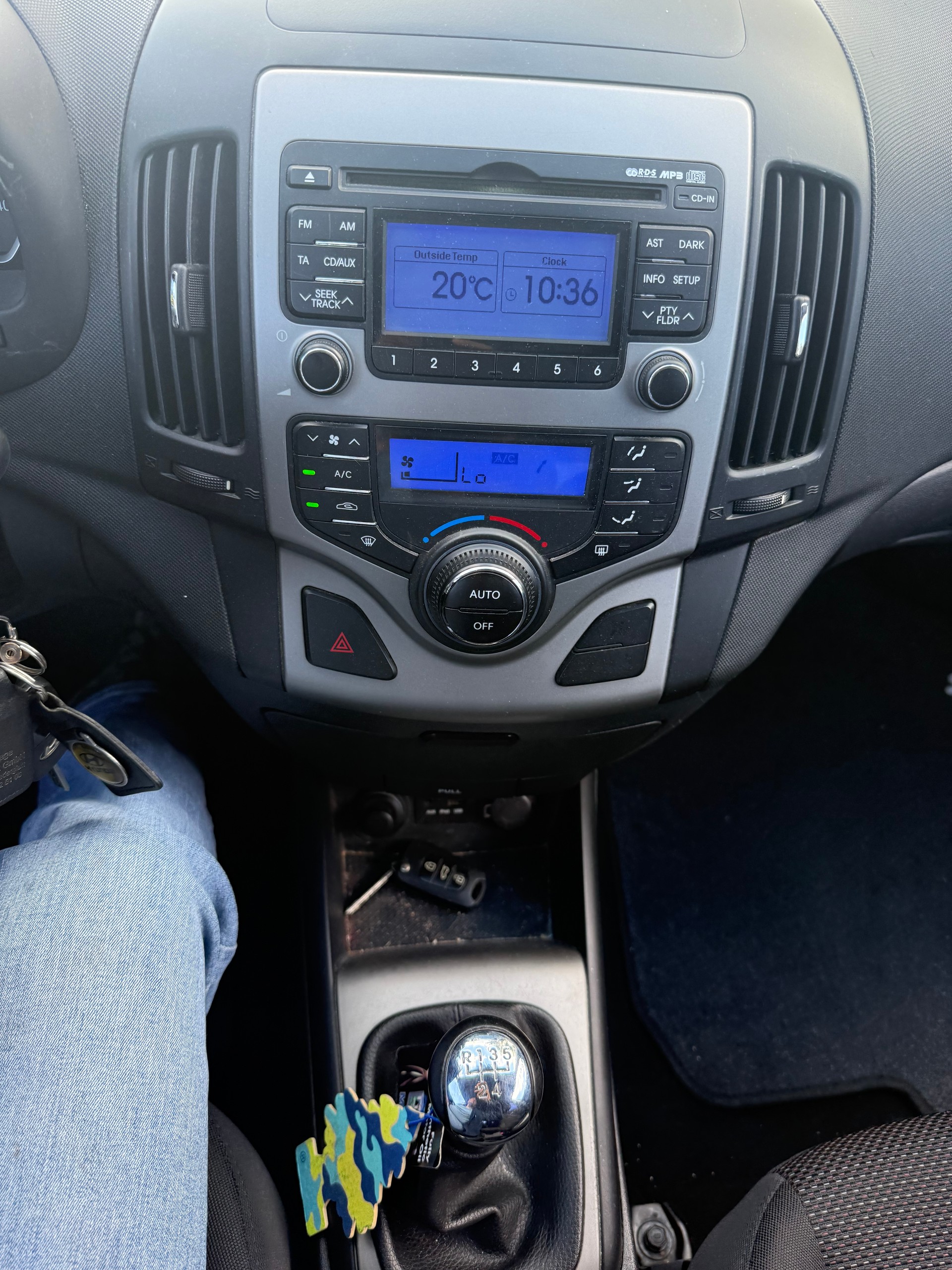 HYUNDAI i30 1.6 eco sport Edition-image-13