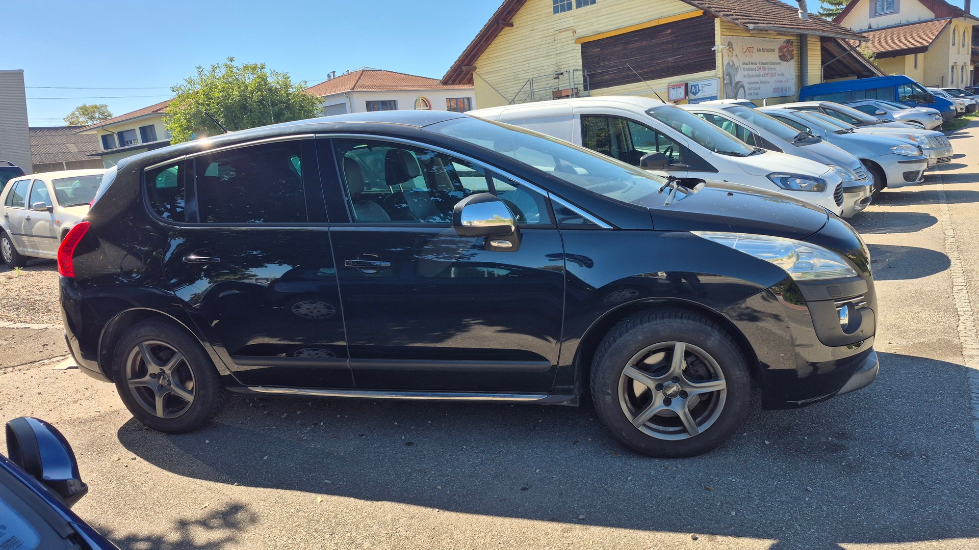 PEUGEOT 3008 1.6 16V T Platinum-image-3