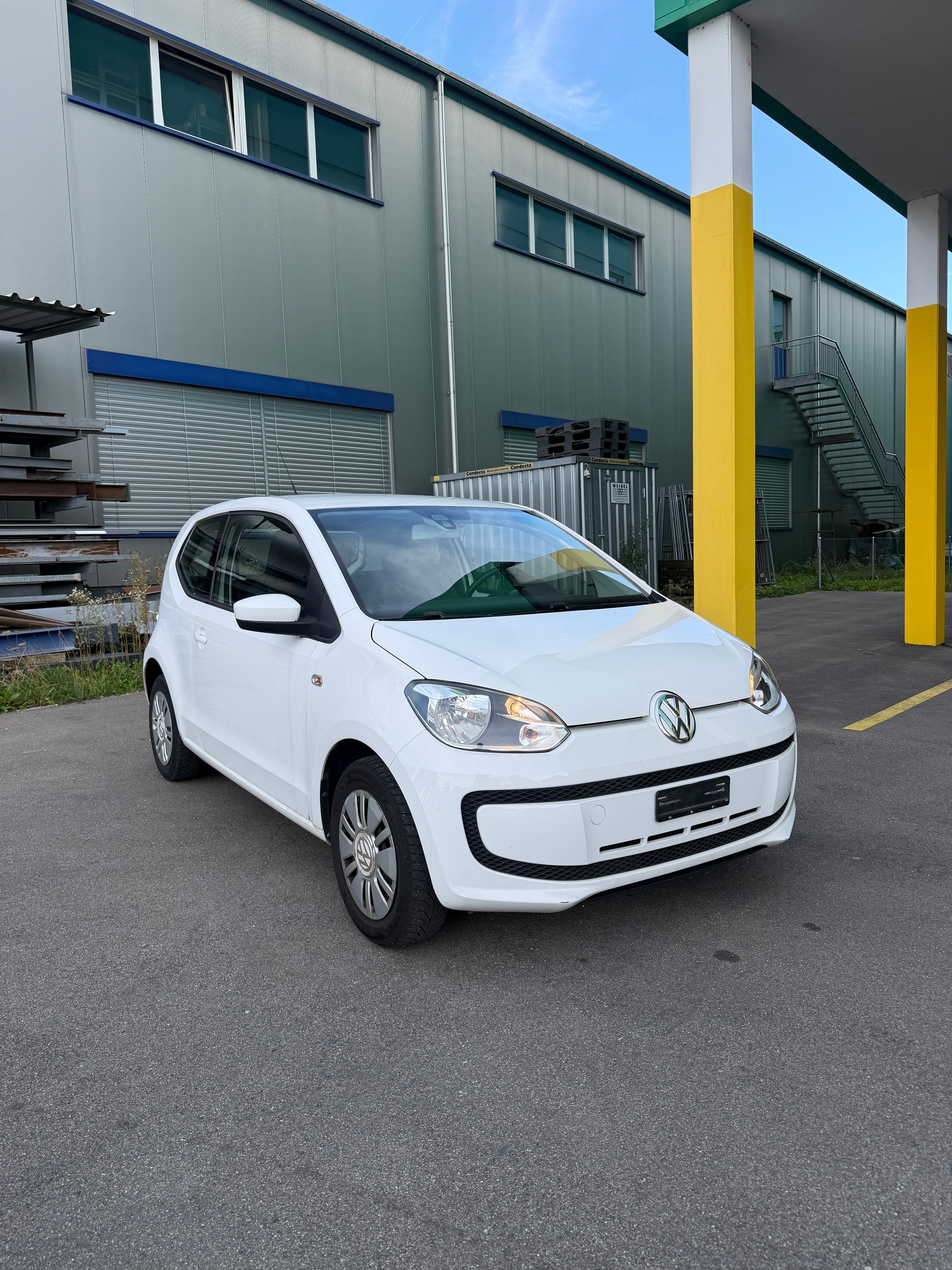 VW Up 1.0 move up-image-0