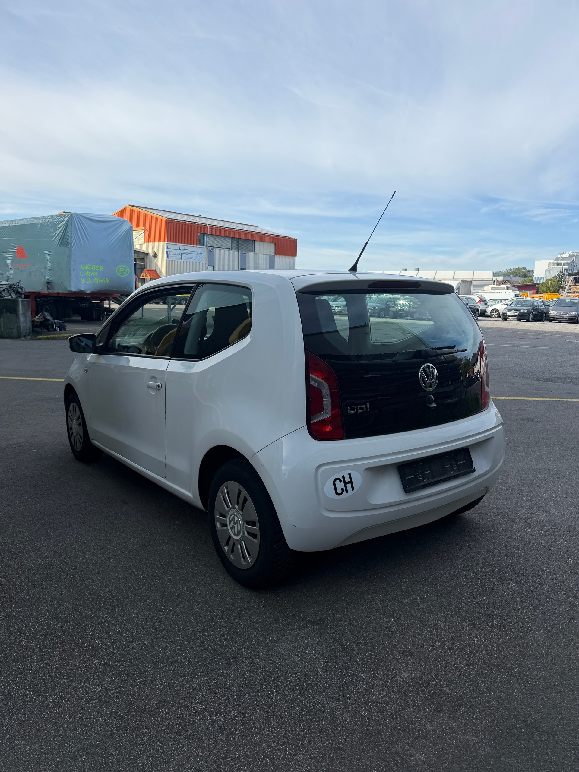 VW Up 1.0 move up-image-4