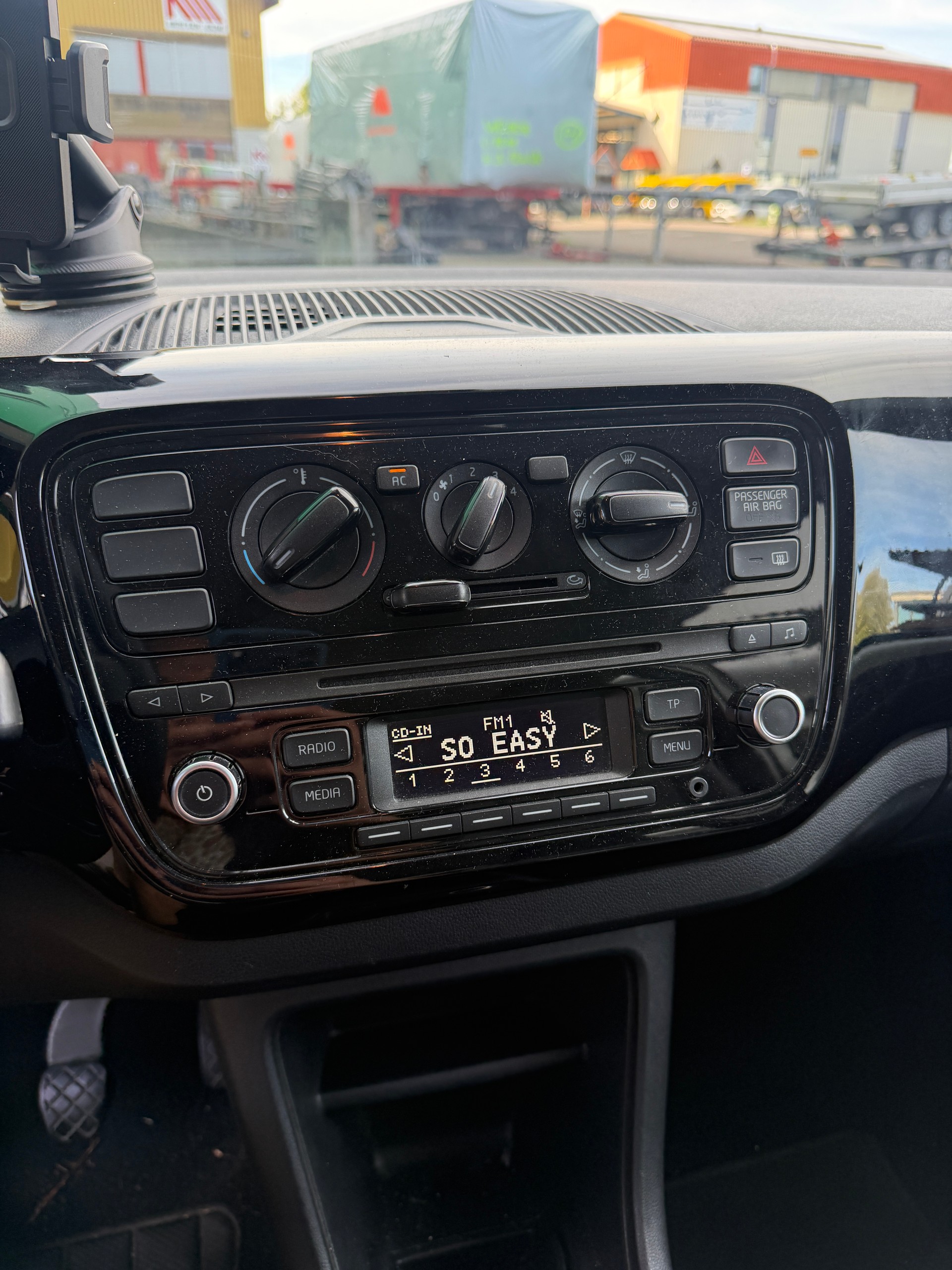 VW Up 1.0 move up-image-10