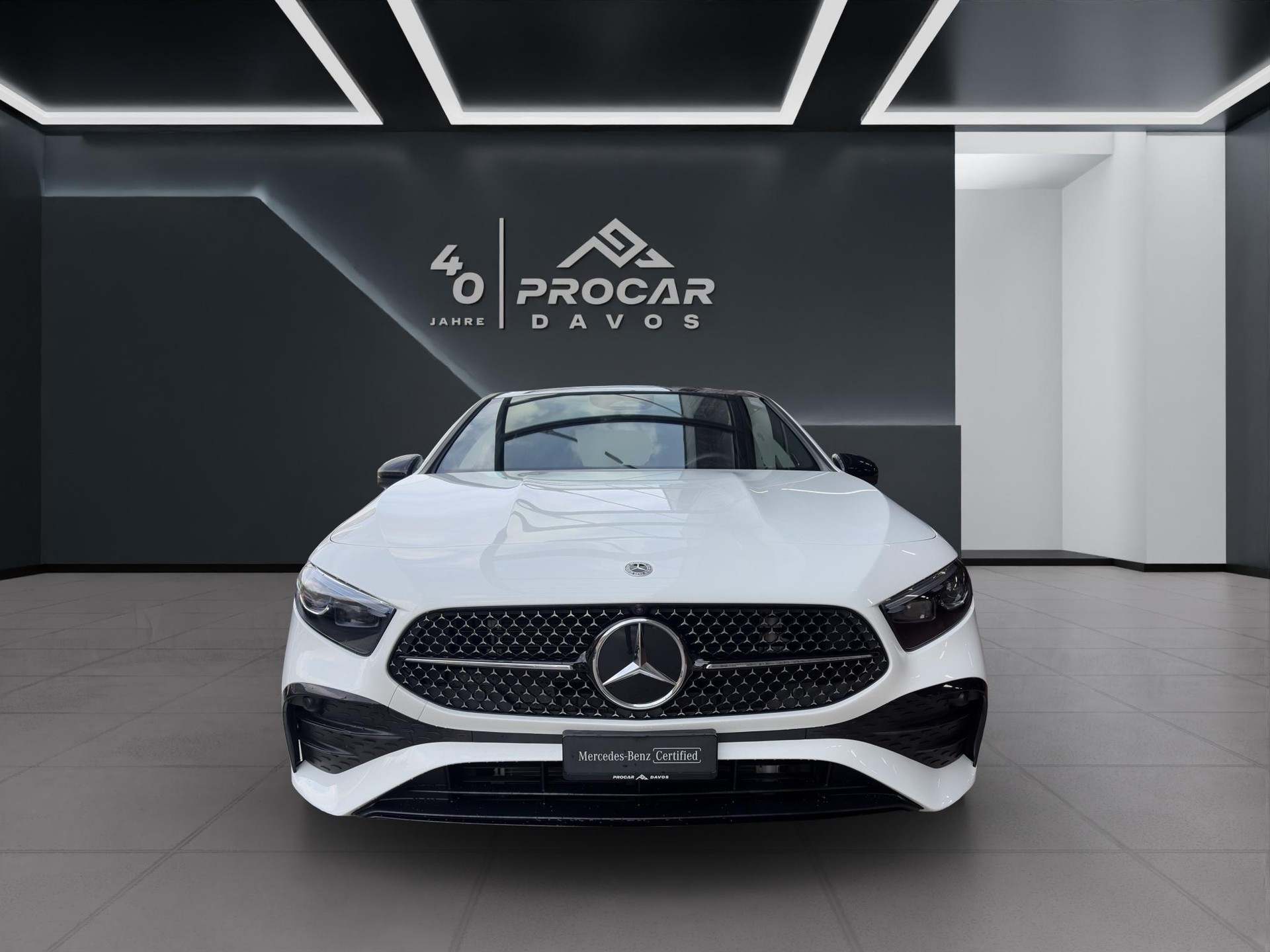 MERCEDES-BENZ A-Klasse W177 A 220 AMG Line 4m-image-2