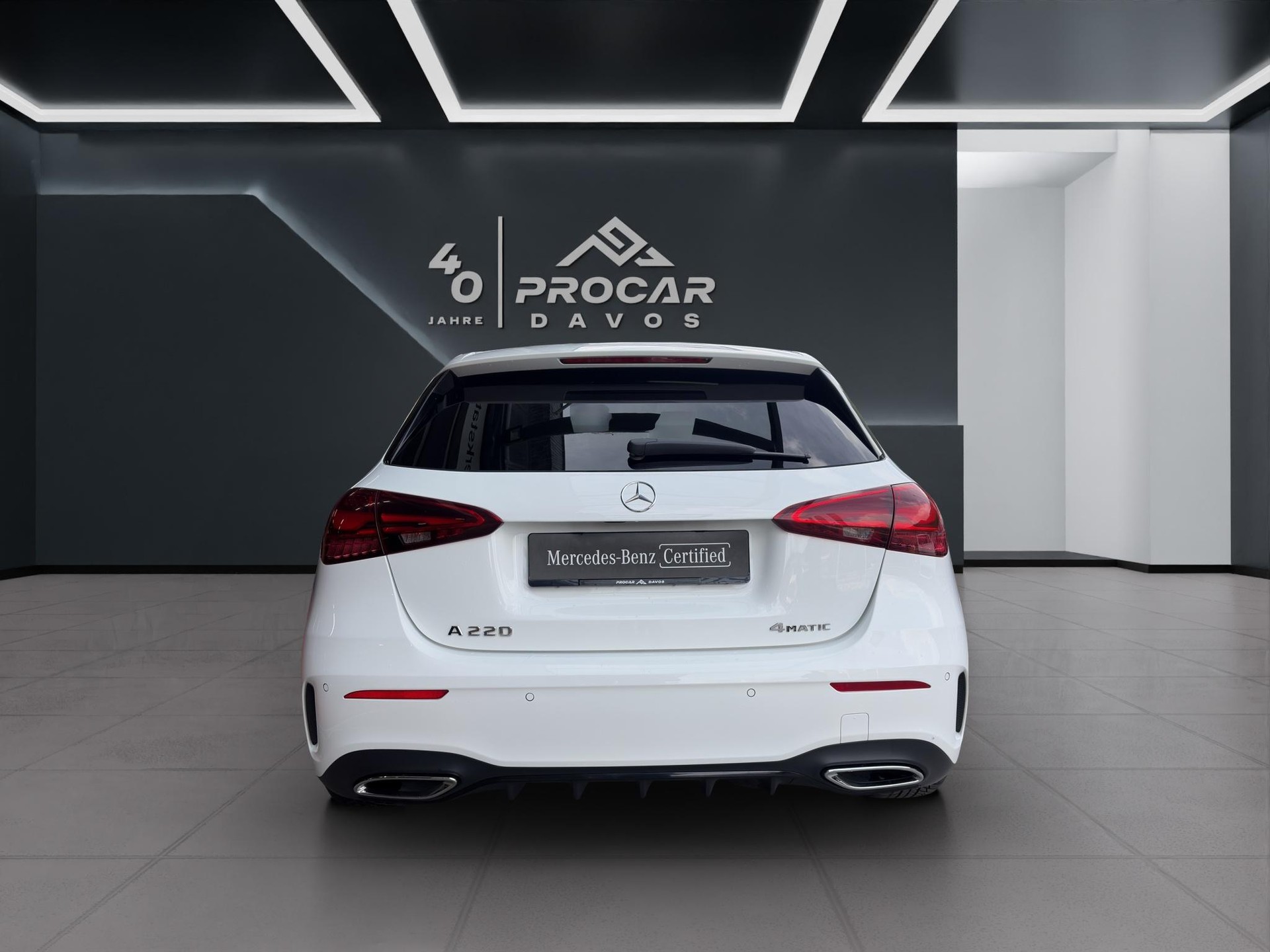 MERCEDES-BENZ A-Klasse W177 A 220 AMG Line 4m-image-4