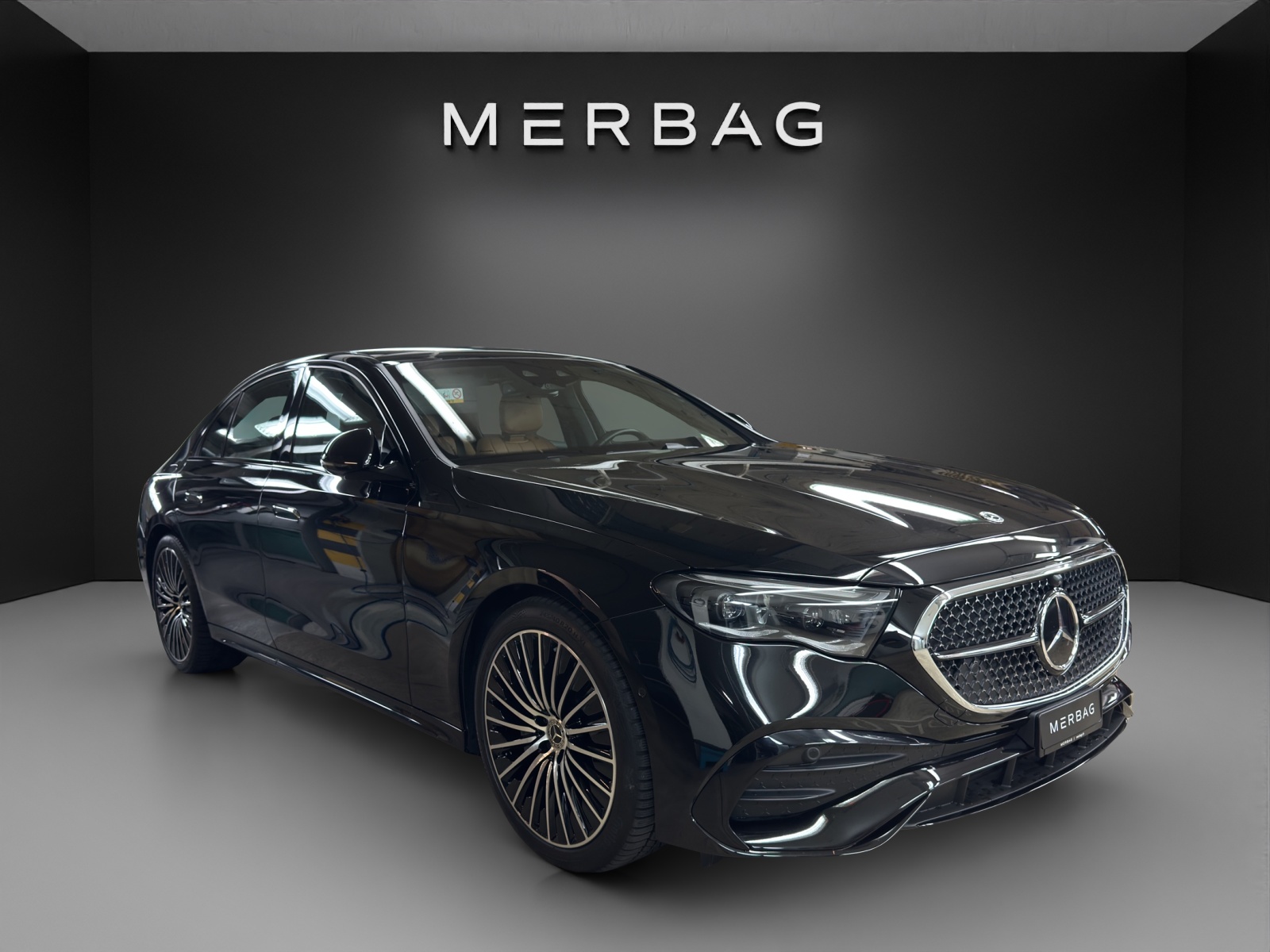 MERCEDES-BENZ E 220 d 4Matic-image-5