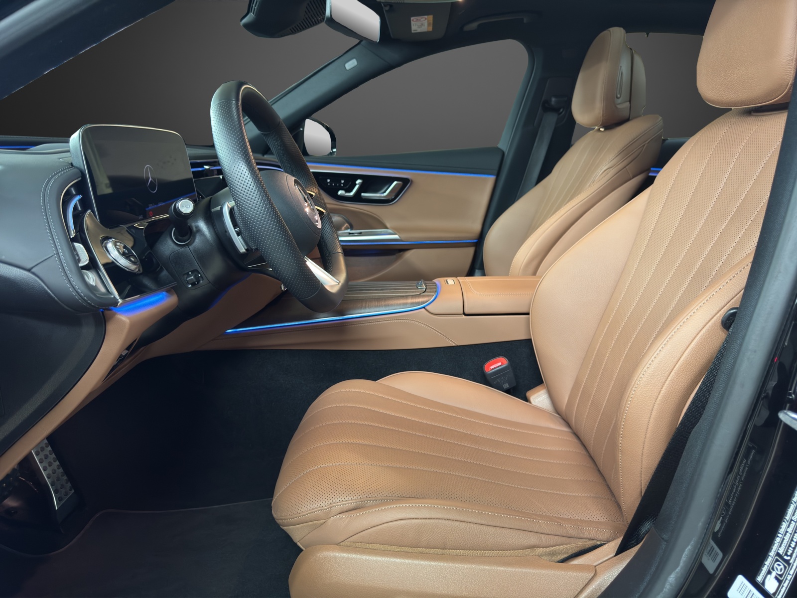 MERCEDES-BENZ E 220 d 4Matic-image-9