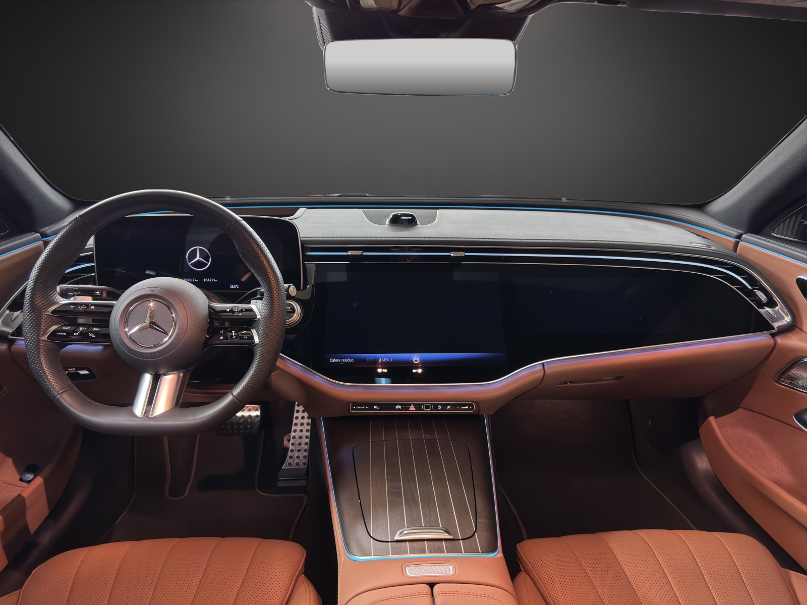 MERCEDES-BENZ E 220 d 4Matic-image-10