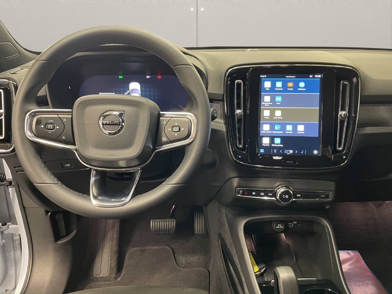 VOLVO XC40 E80 Twin Plus AWD-image-8