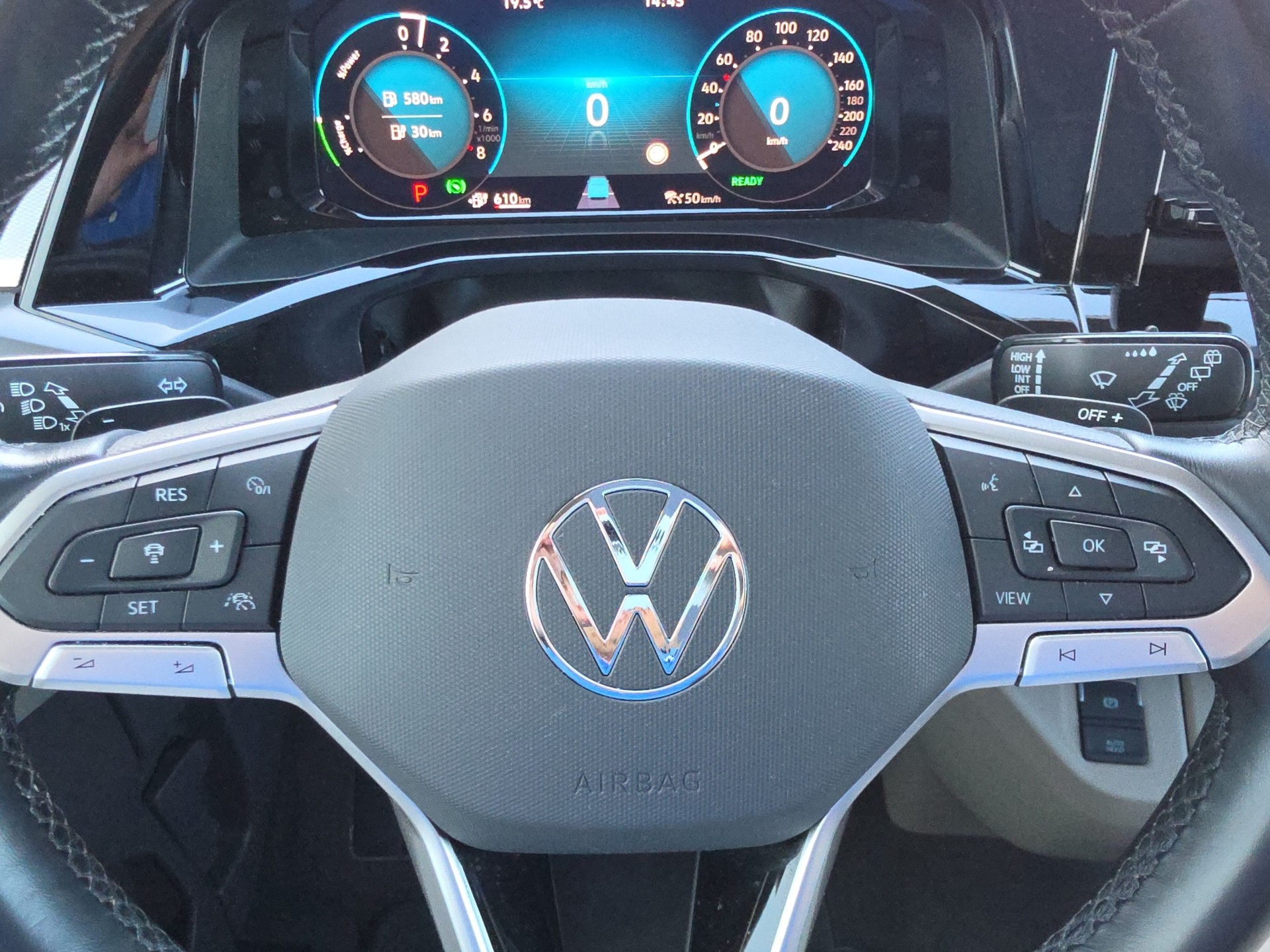 VW Multivan kurz 1.4 eHybrid Liberty DSG-image-21