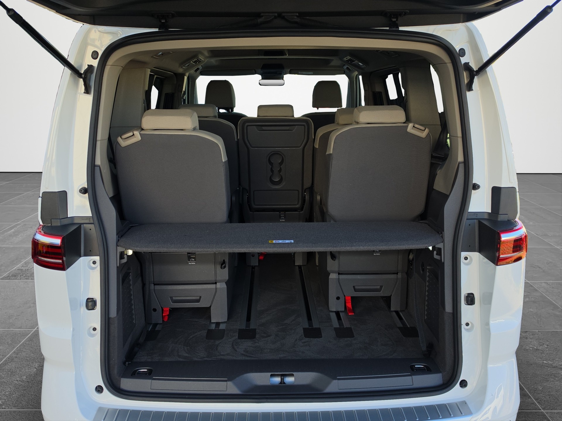 VW Multivan kurz 1.4 eHybrid Liberty DSG-image-10