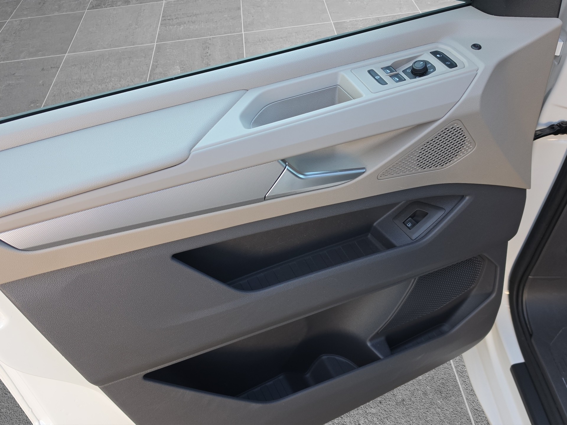 VW Multivan kurz 1.4 eHybrid Liberty DSG-image-11