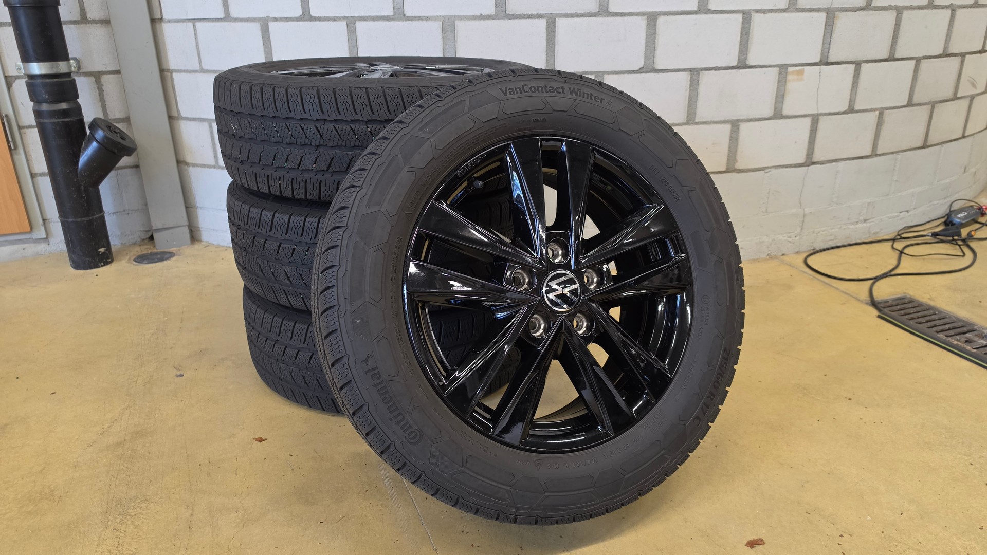 VW Multivan kurz 1.4 eHybrid Liberty DSG-image-31
