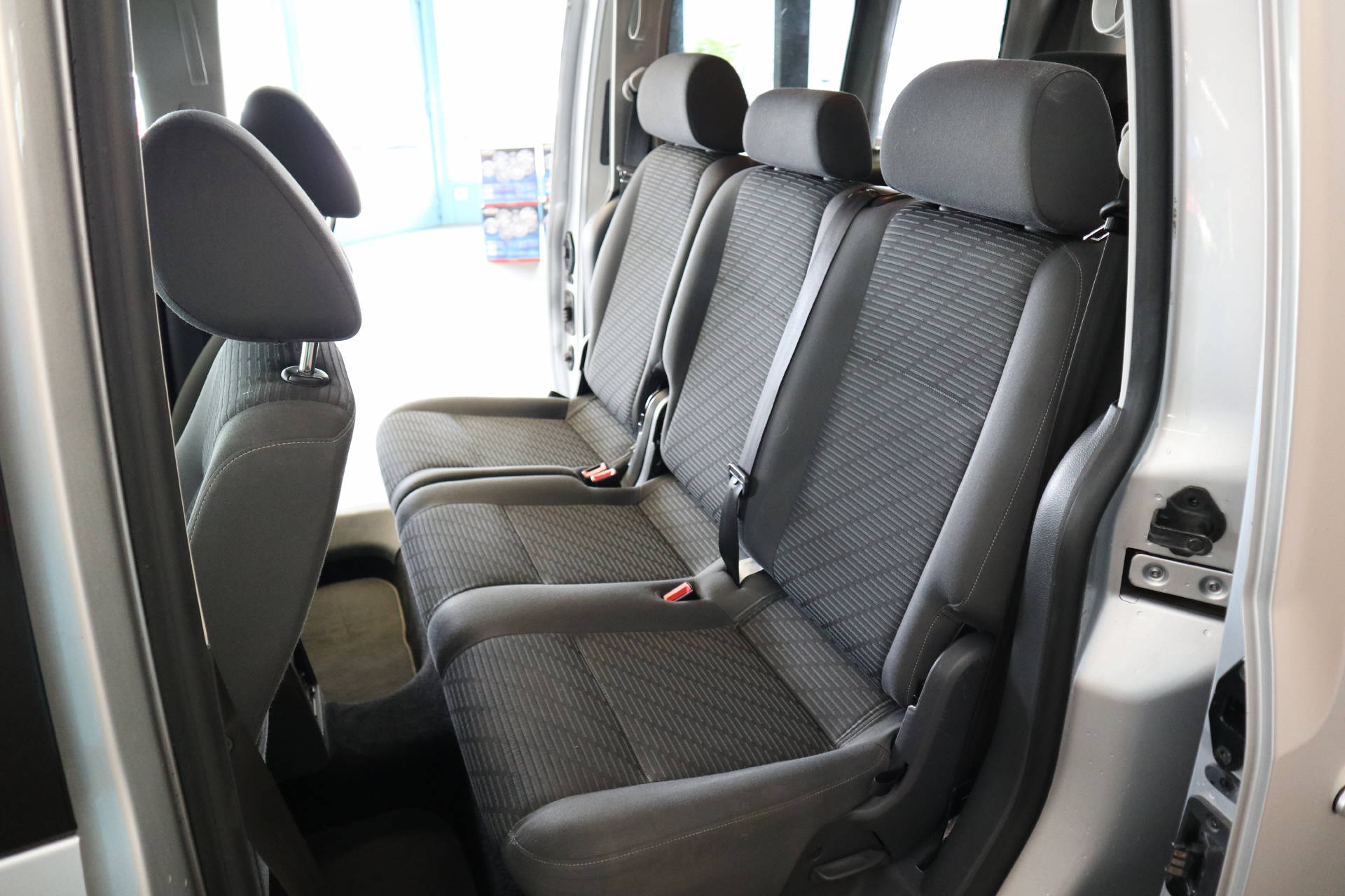 VW Caddy Maxi 2.0 TDI Comfortline DSG-image-10