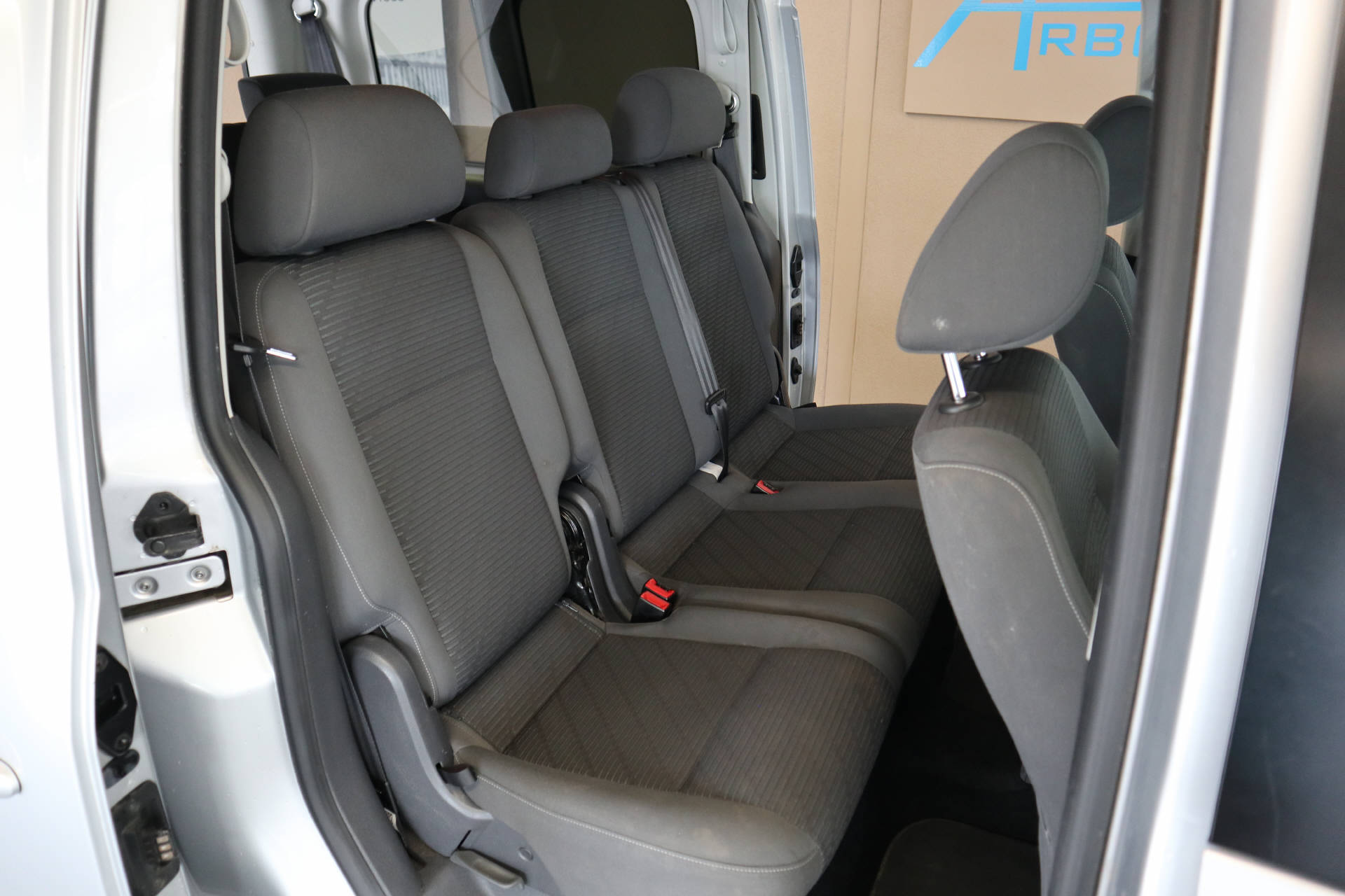 VW Caddy Maxi 2.0 TDI Comfortline DSG-image-7