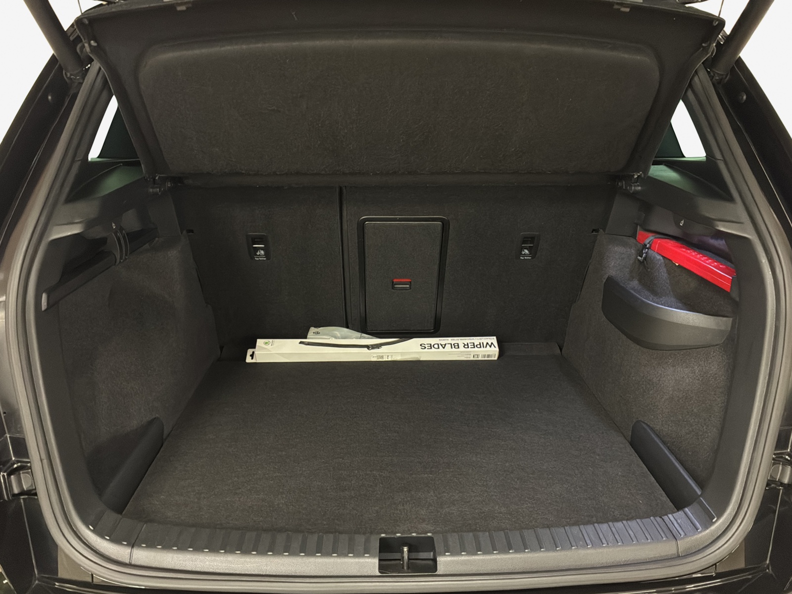 SKODA Karoq 2.0 TSI SportLine 4x4 DSG-image-12