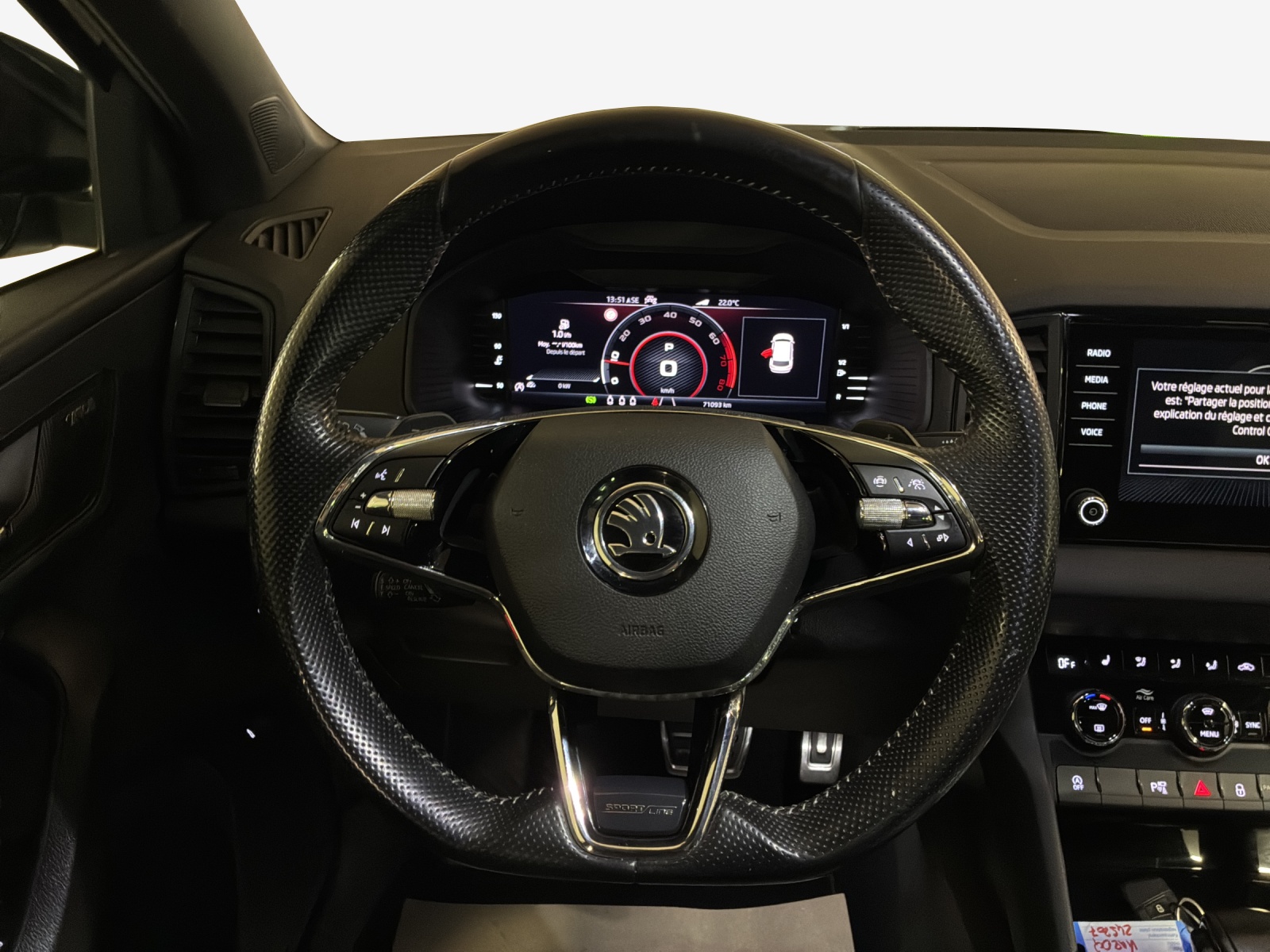 SKODA Karoq 2.0 TSI SportLine 4x4 DSG-image-9
