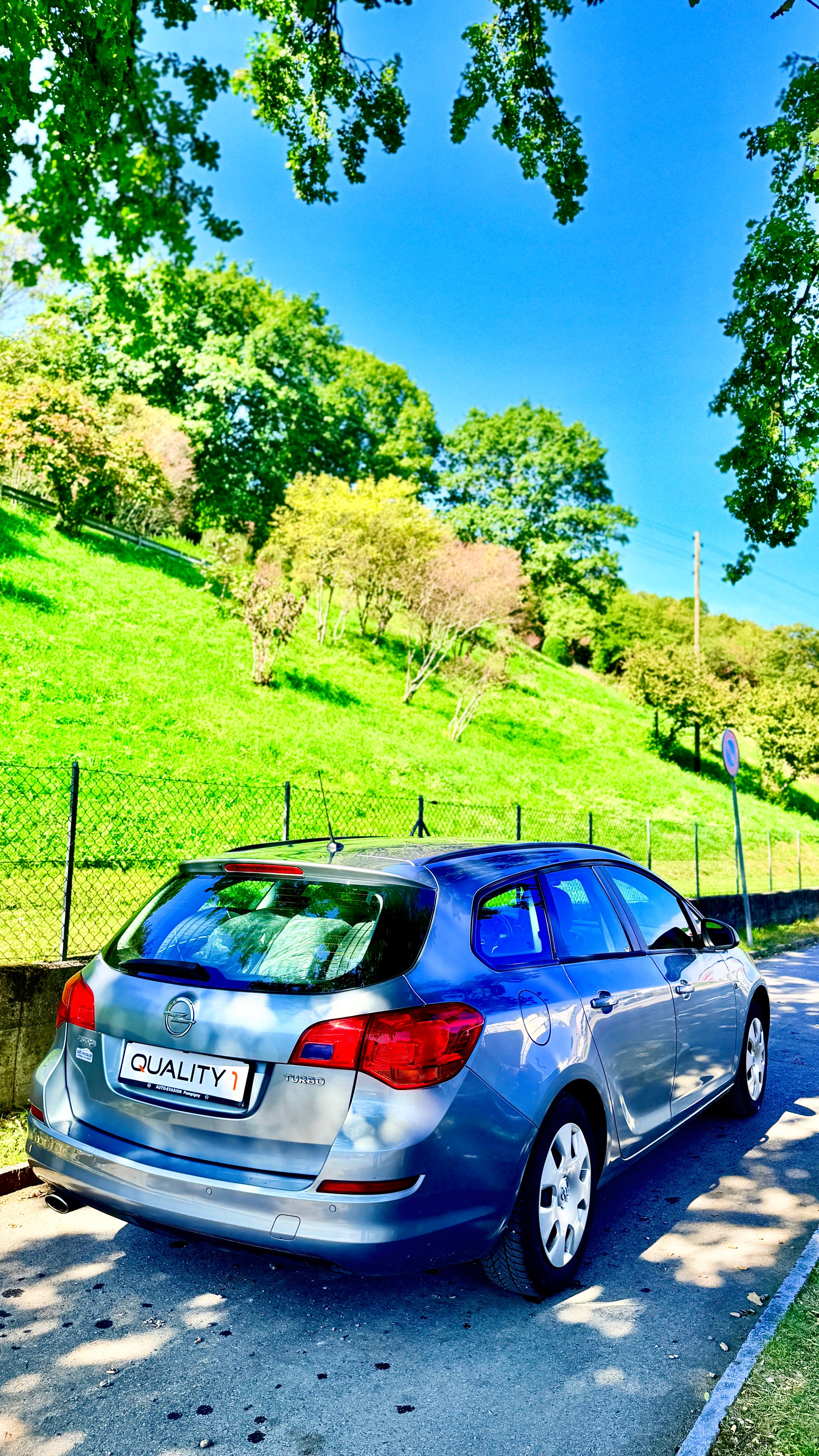OPEL Astra SportsTourer 1.4i 16V Turbo Automatic-image-3
