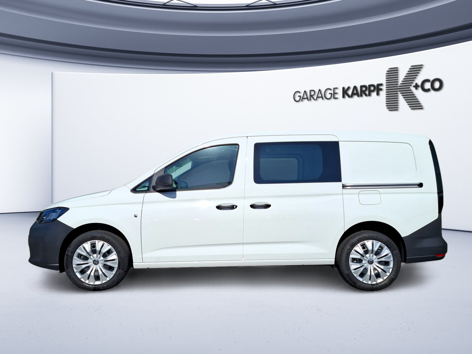 VW Caddy Cargo 2.0TDI Maxi 4Motion-image-1