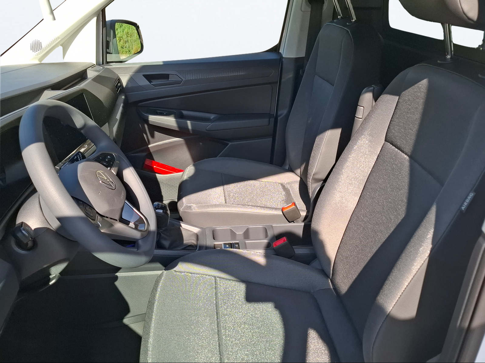 VW Caddy Cargo 2.0TDI Maxi 4Motion-image-8