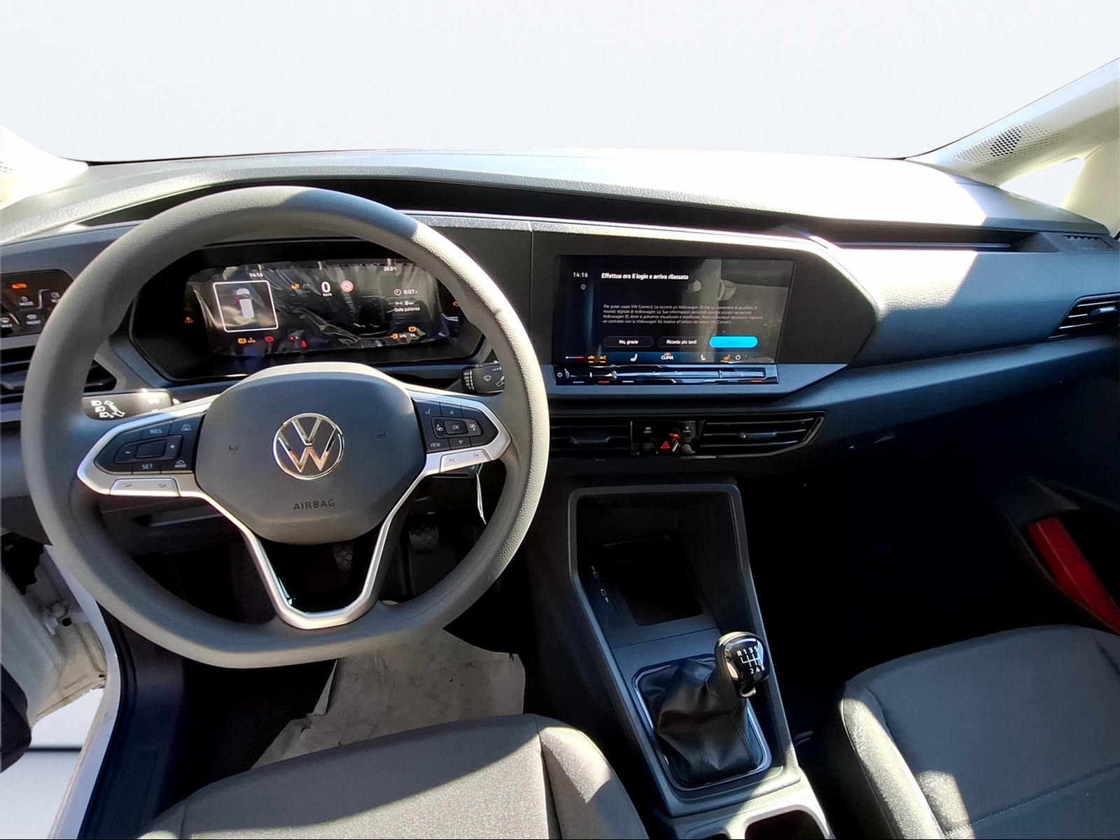 VW Caddy Cargo 2.0TDI Maxi 4Motion-image-11