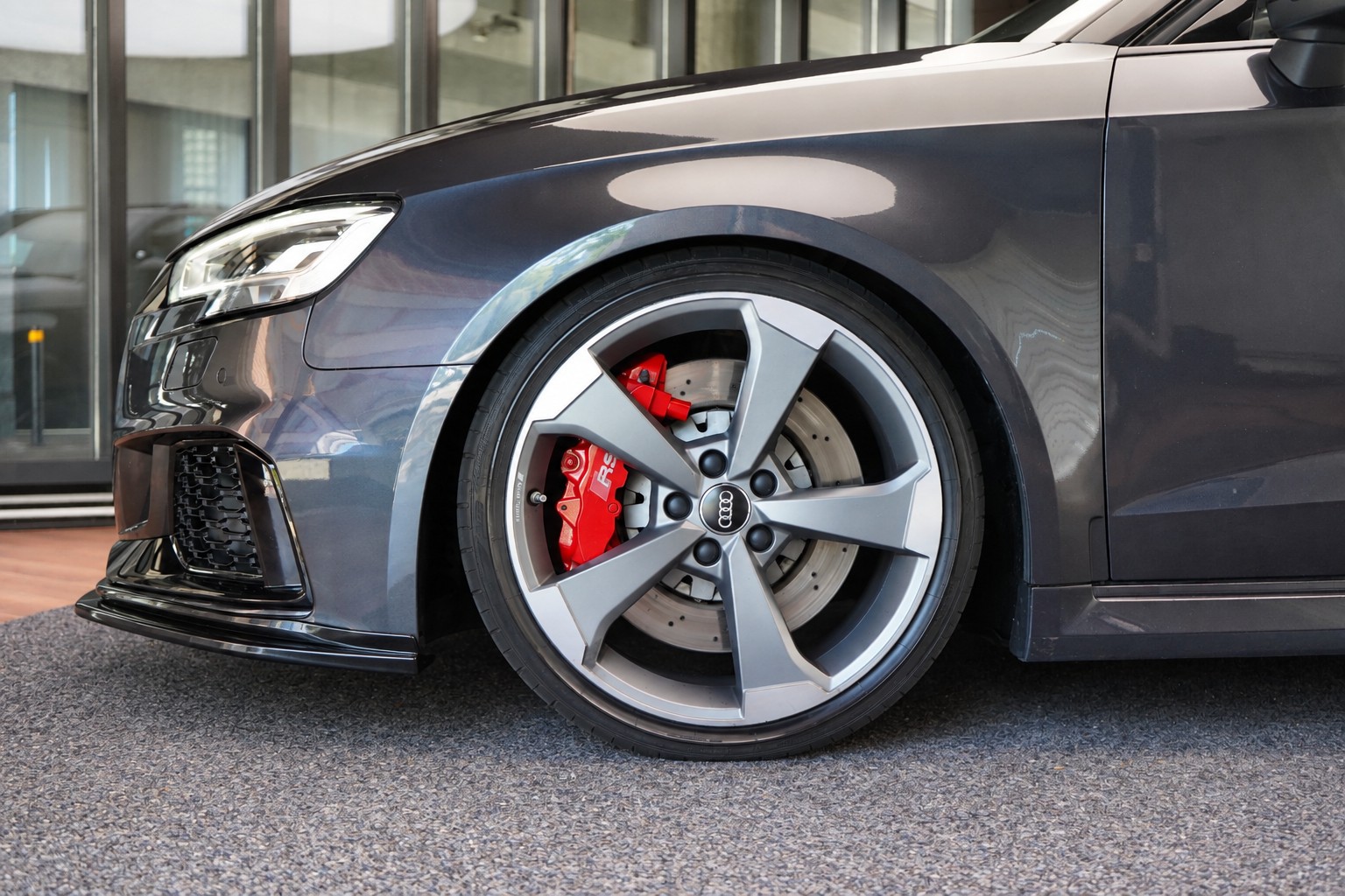 AUDI RS3 Sportback 2.5 TSI quattro APR | KW | Maxton | Pano | Audi Exklusive-image-2