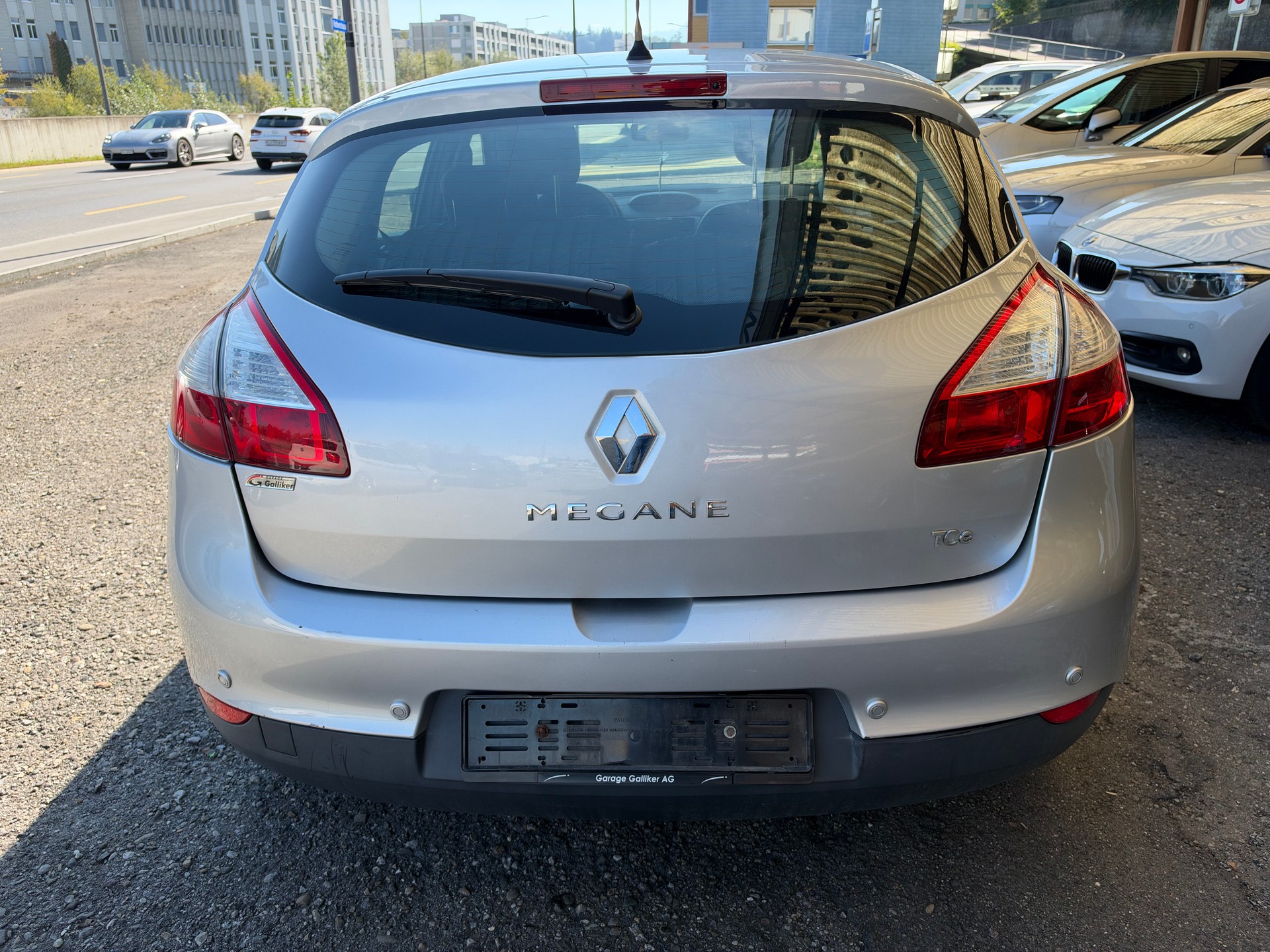 RENAULT Mégane 1.4 16V Turbo Bose-image-7