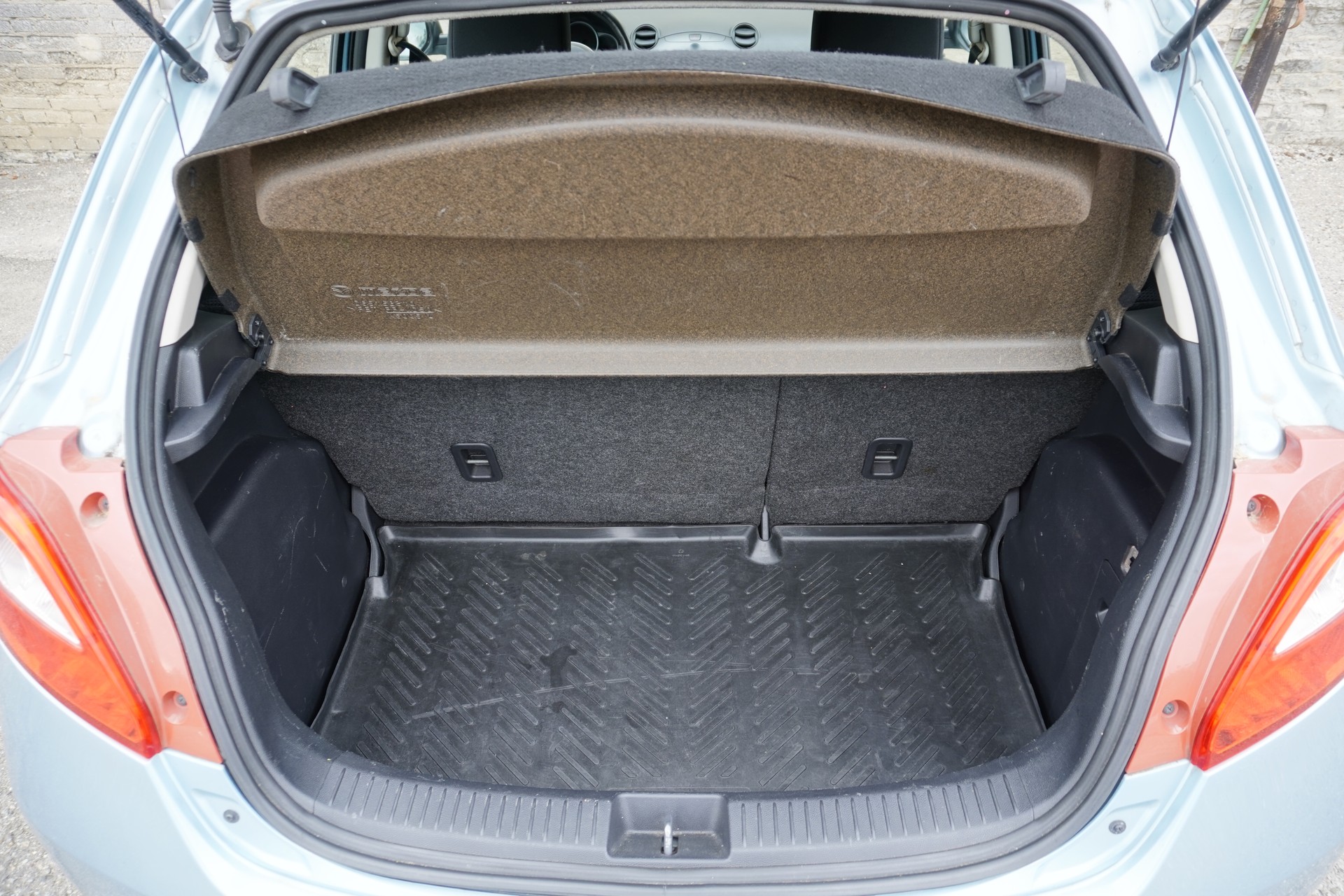 MAZDA 2 1.5i 16V Sport-image-8