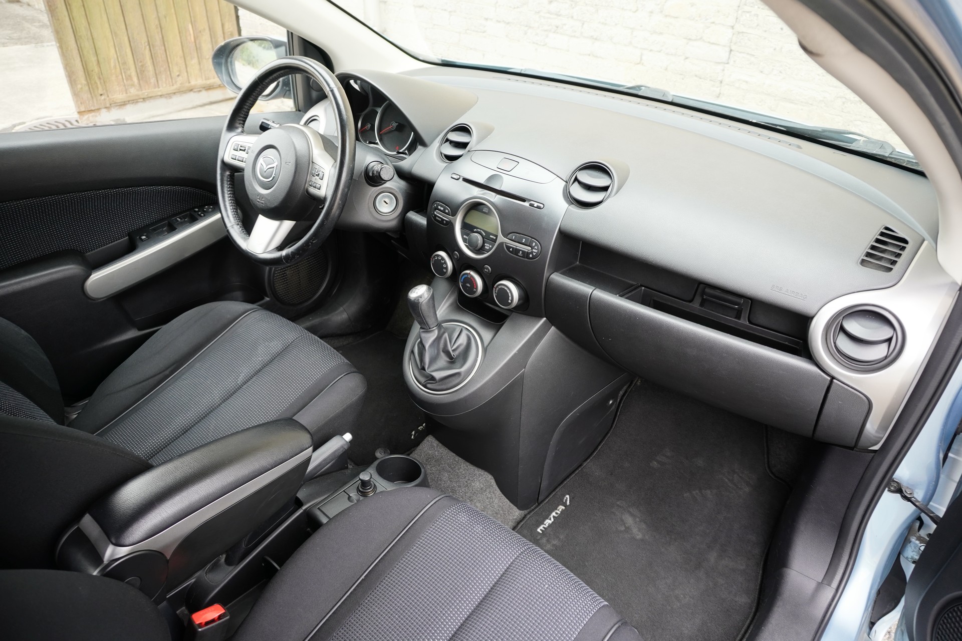 MAZDA 2 1.5i 16V Sport-image-6
