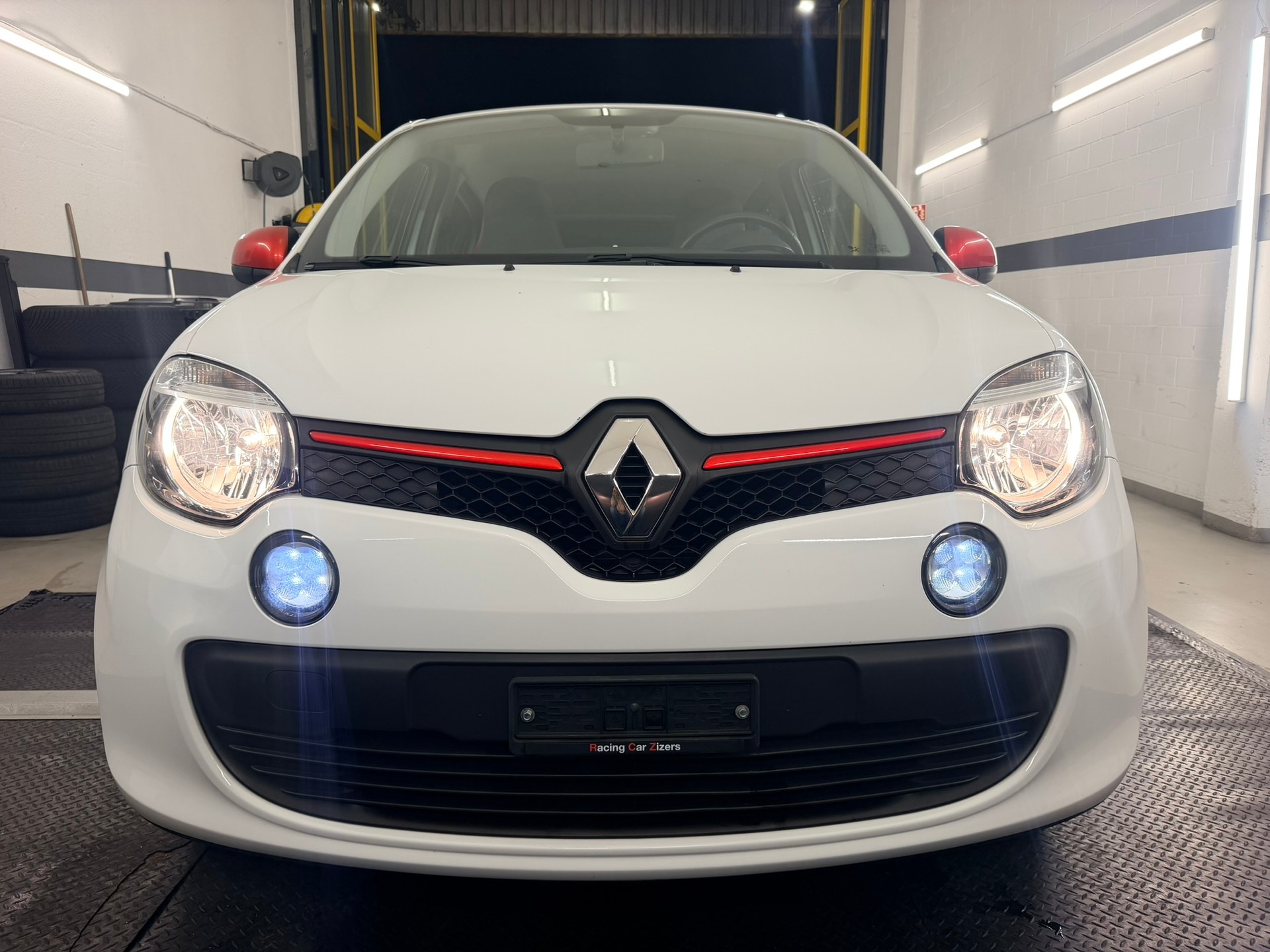 RENAULT Twingo 0.9 Swiss Edition-image-1