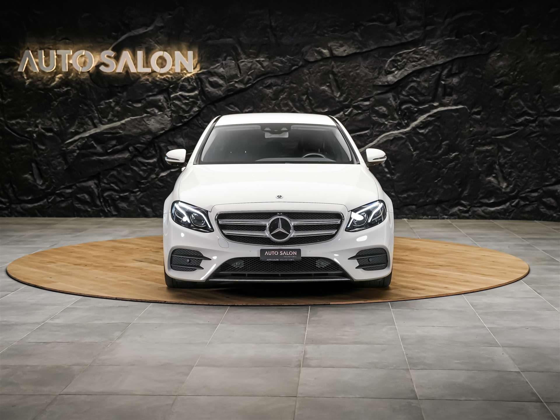 MERCEDES-BENZ E 220 d AMG Line 9G-Tronic *360° Kamera*Assistenten*Ambientebeleuchtung*-image-7