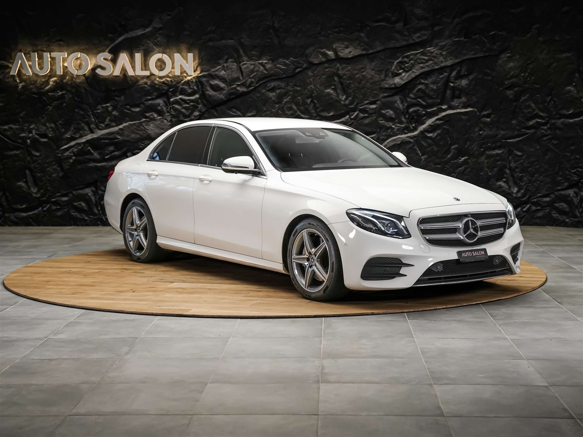 MERCEDES-BENZ E 220 d AMG Line 9G-Tronic *360° Kamera*Assistenten*Ambientebeleuchtung*-image-6
