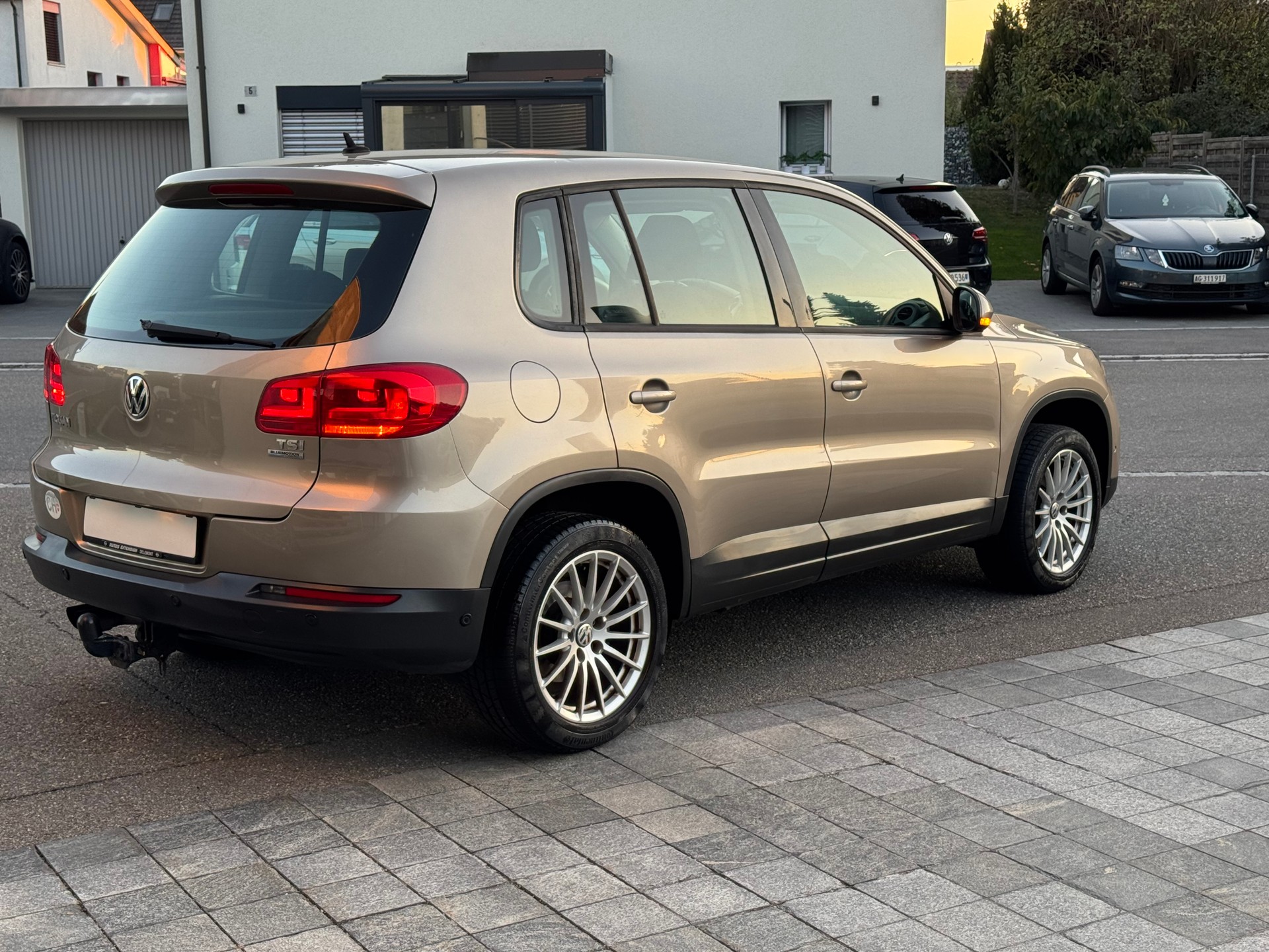 VW Tiguan 1.4 TSI BlueMotion Trend&Fun 4x2-image-2