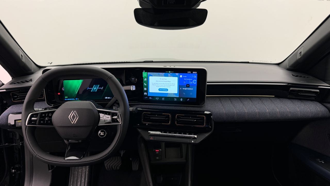 RENAULT R4 E-Tech Comfort Range 52 kWh Techno-image-5